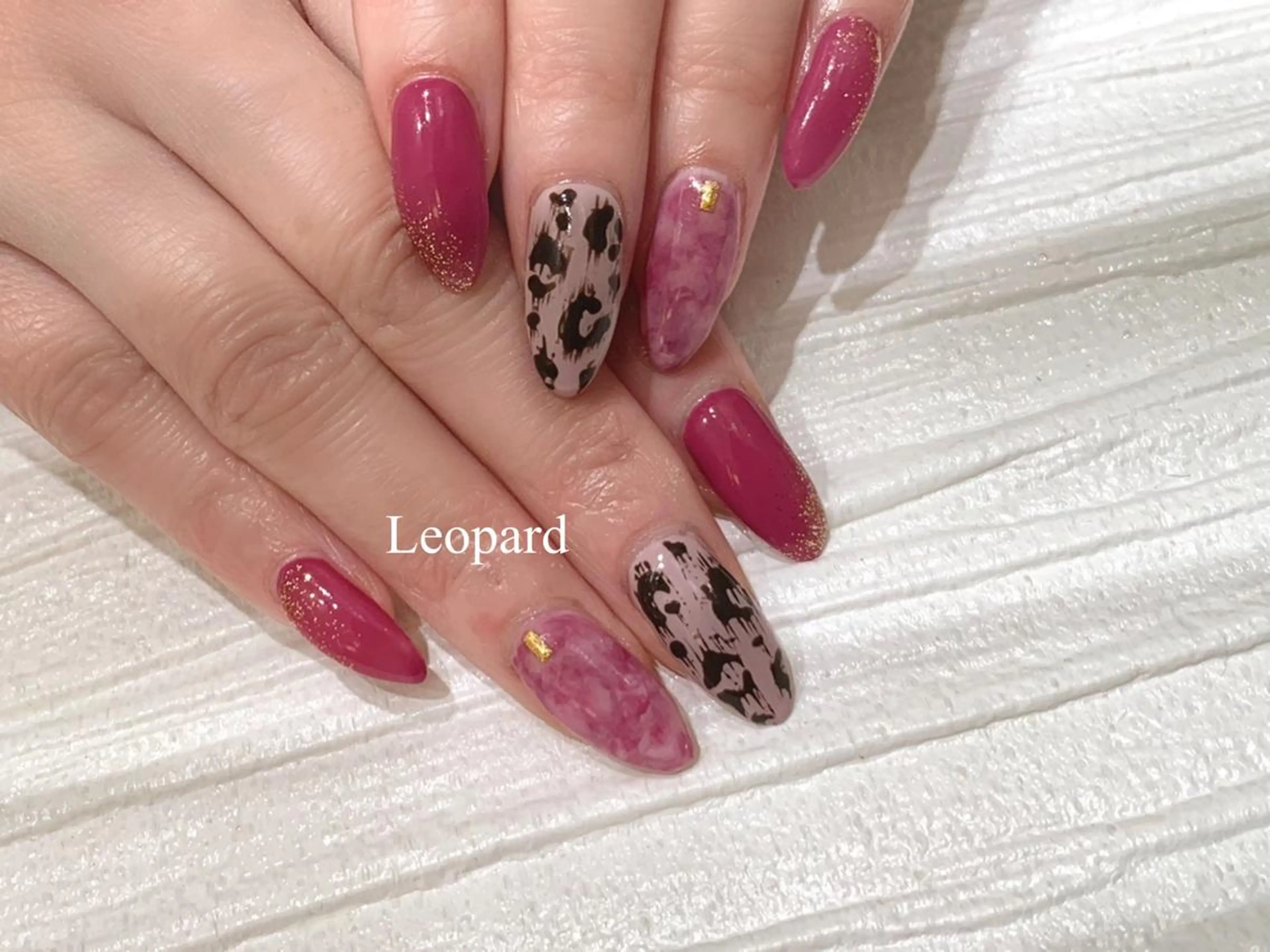 ロング m kaori𓃟のネイルデザイン