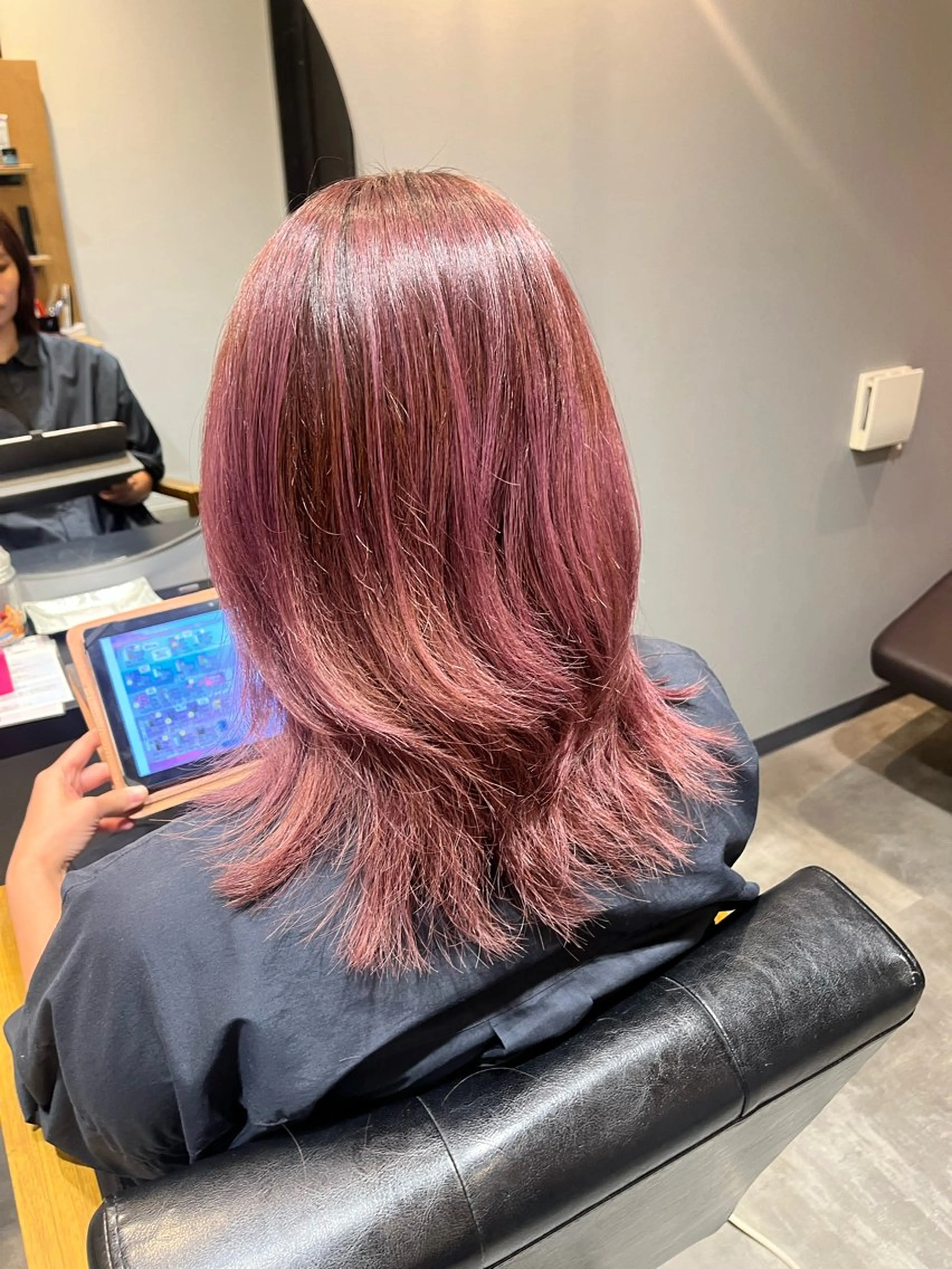 ミディアム 小堀 いぶきのヘアスタイル