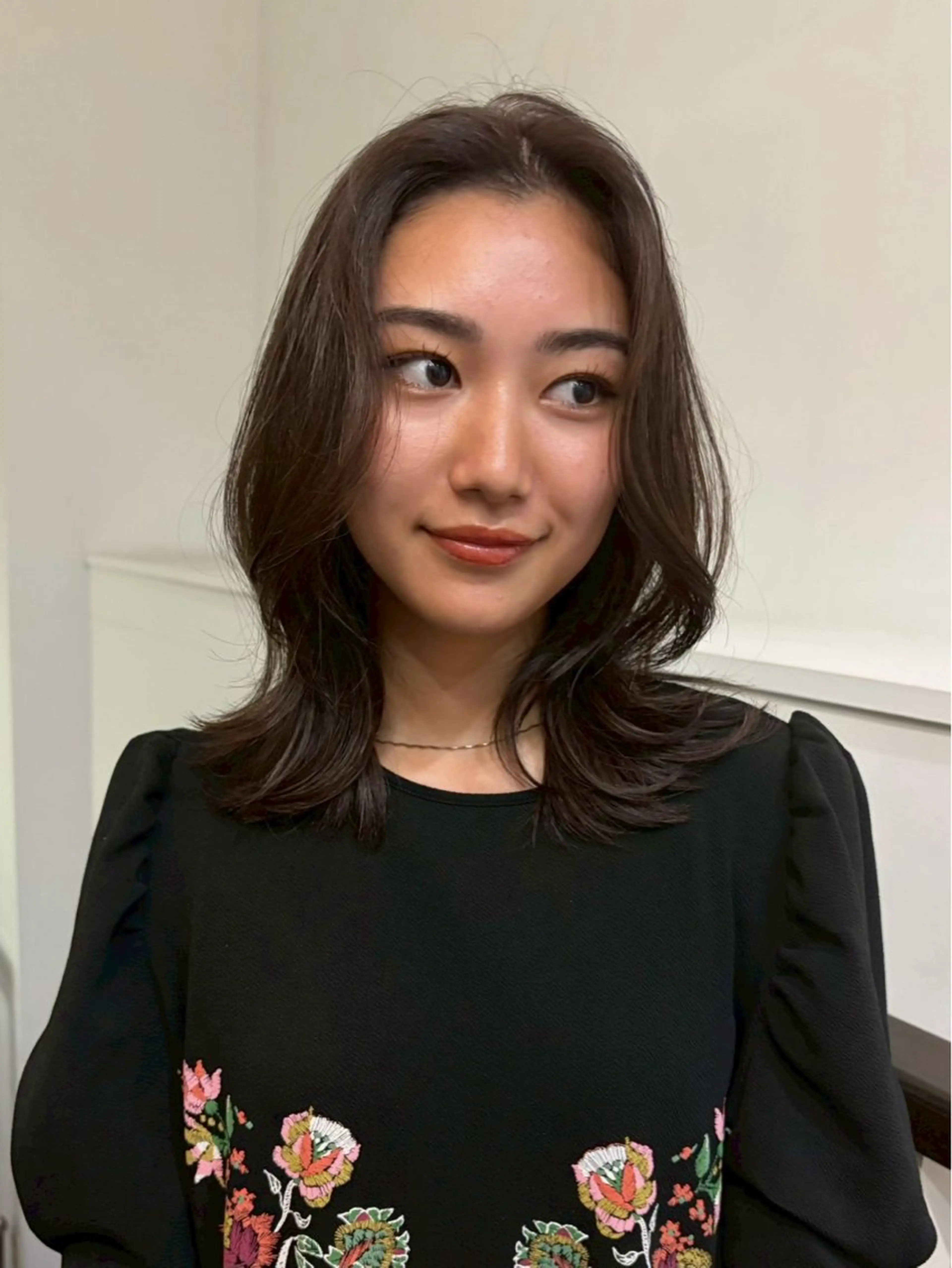 ミディアム カラー ブラウンカラー 透明感カラー つやつやブラウンカラ ーあすかのヘアスタイル