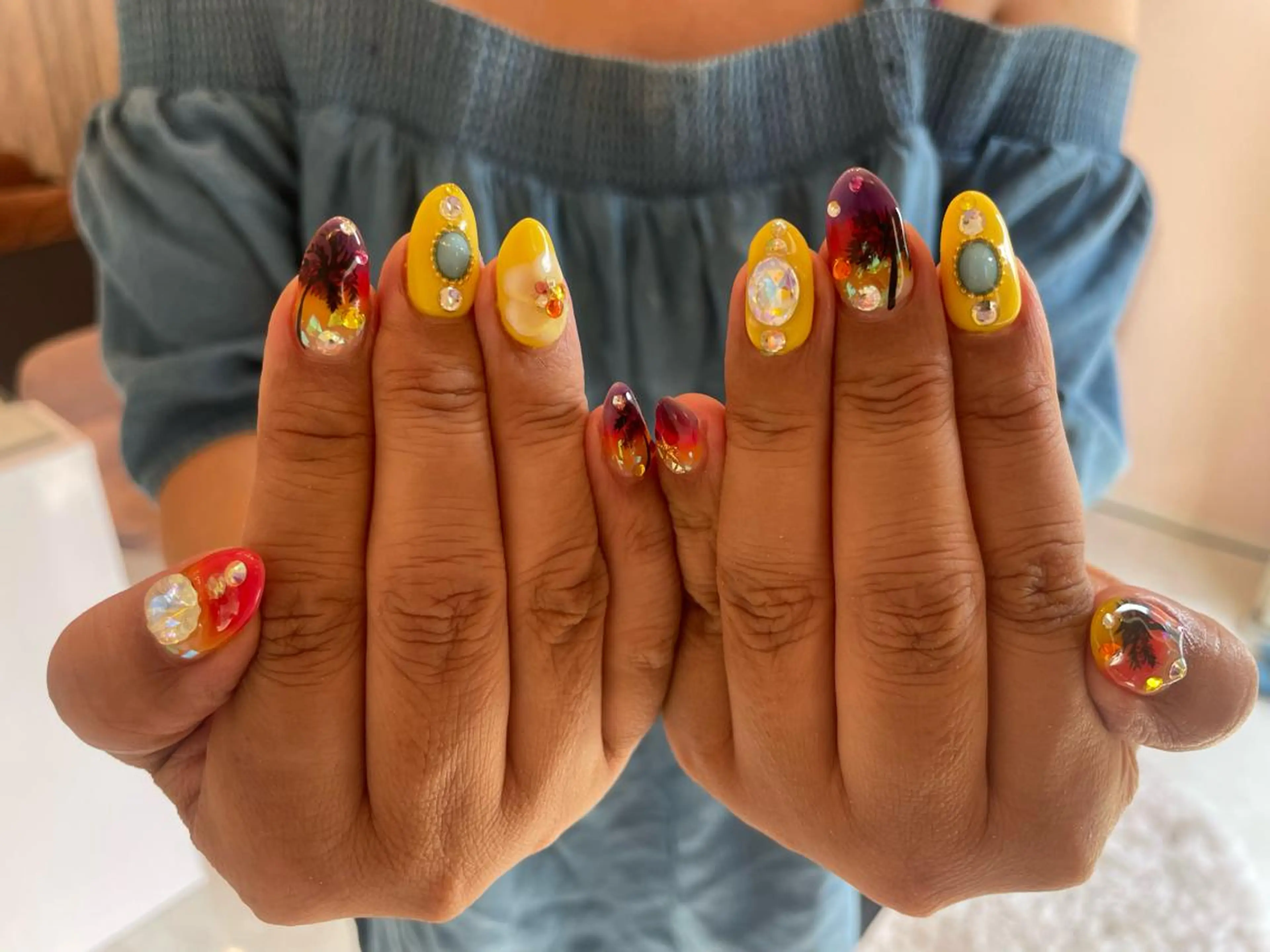 ネイル ♡ビジュール♡ NAIL &まつ毛のマツエク・マツパデザイン