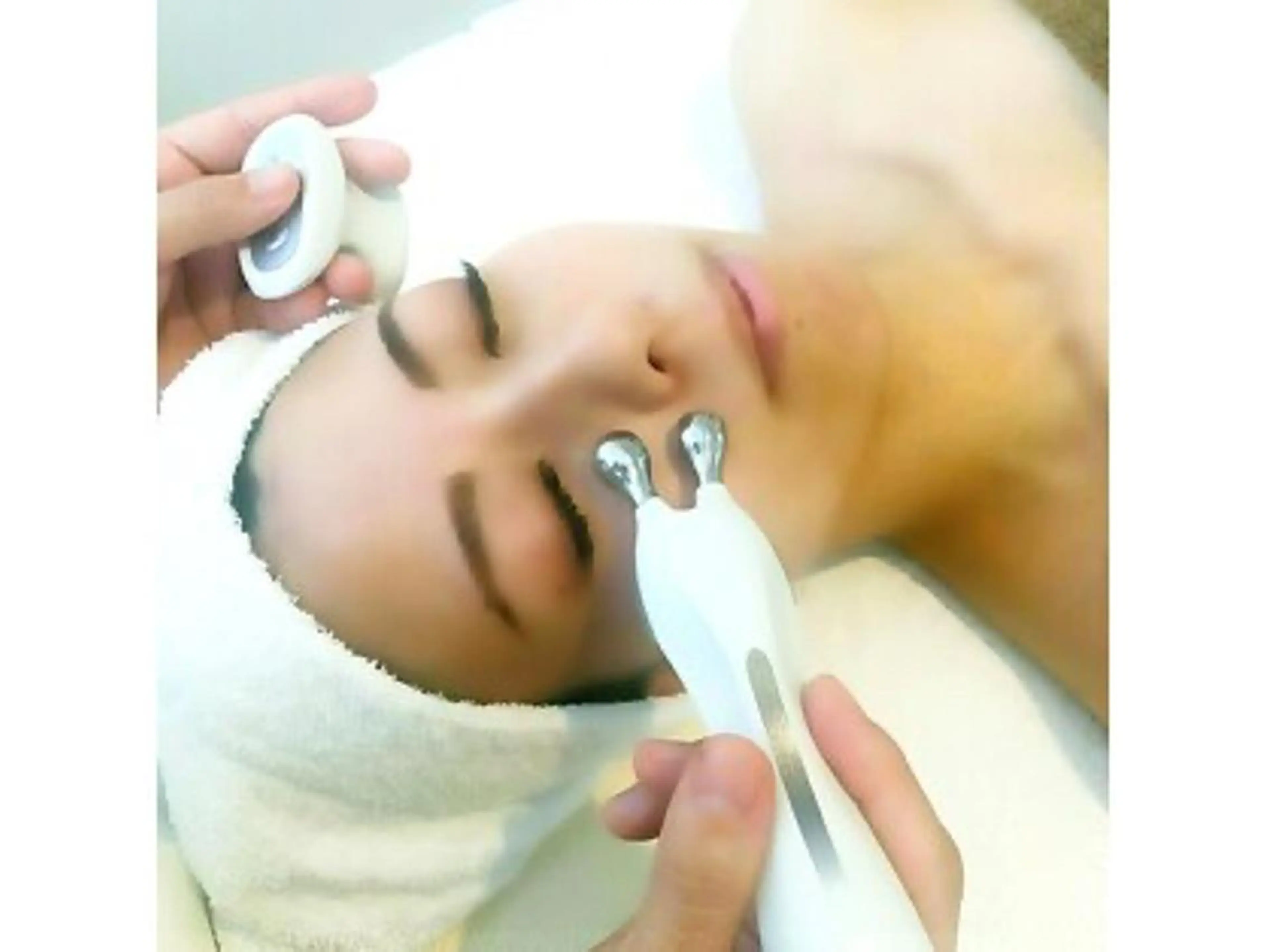 【EMS＆超音波ディープ洗浄】表情筋ケアと毛穴洗浄💫 《予約の希望日お気軽にお問い合わせください。》の写真