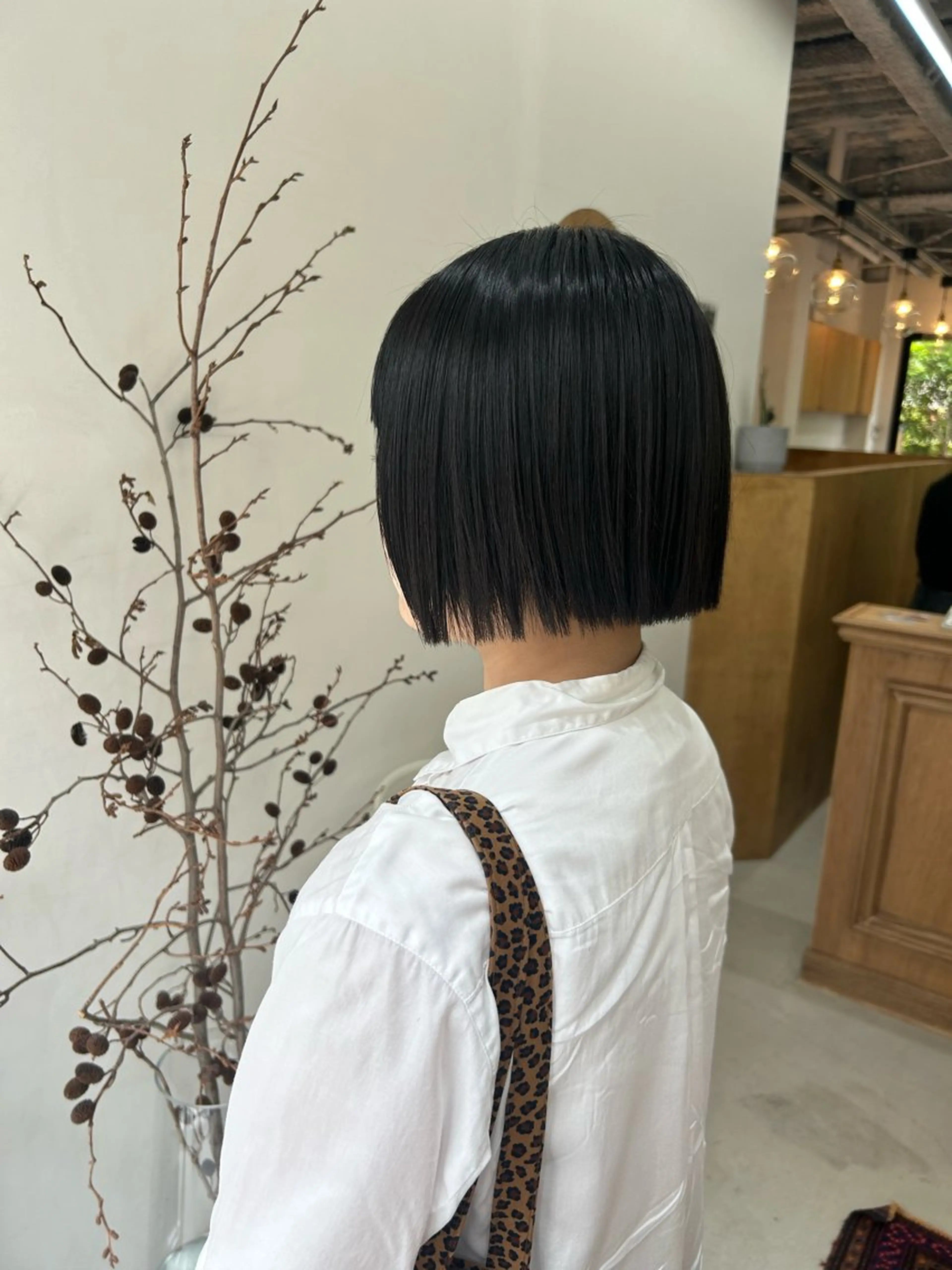 ショート ボブ ショートヘア なつめ🐶ショート ベージュカラーのヘアスタイル