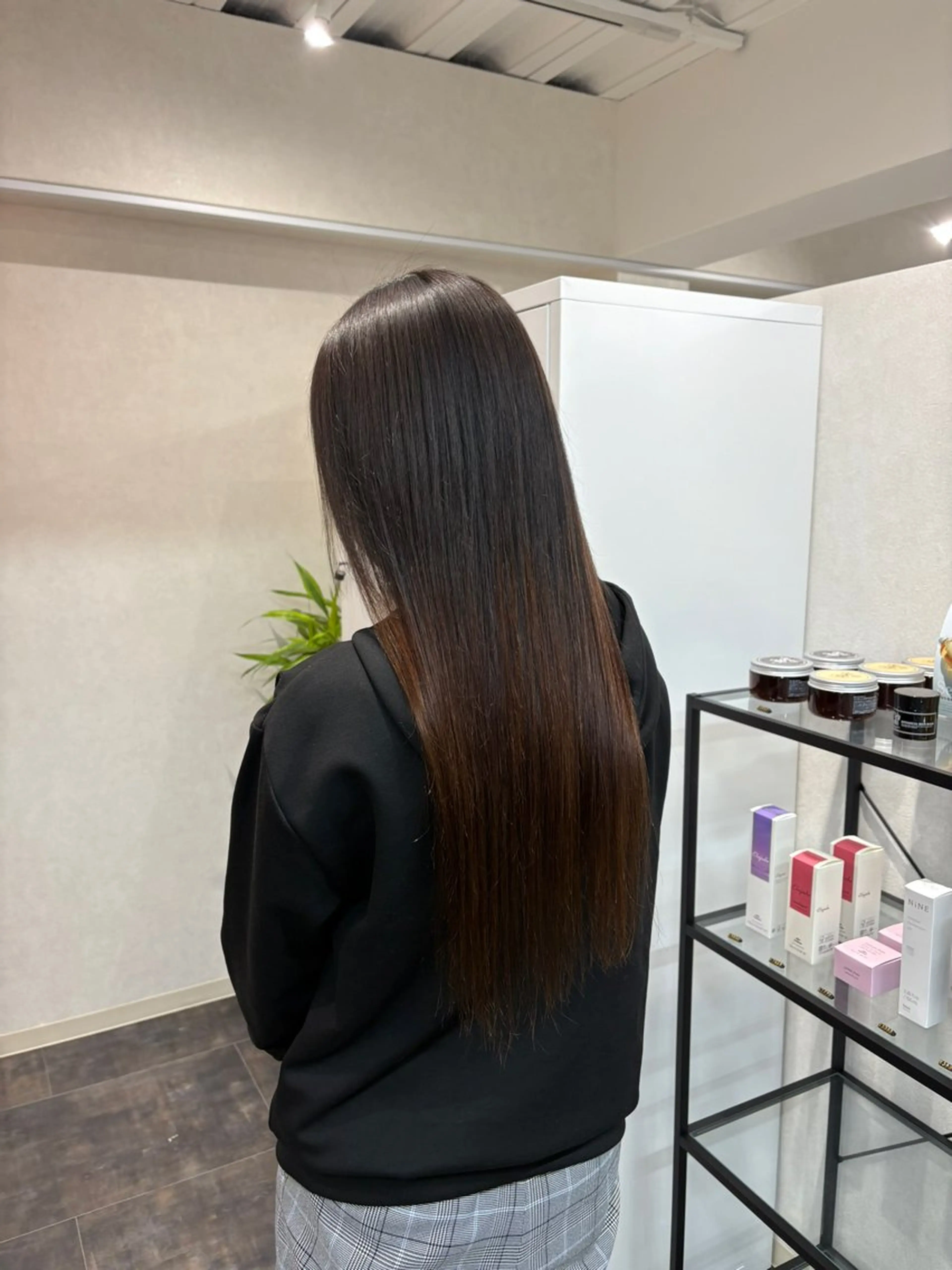 ロング 縮毛矯正 haku【津久野店】 ERIKAのヘアスタイル