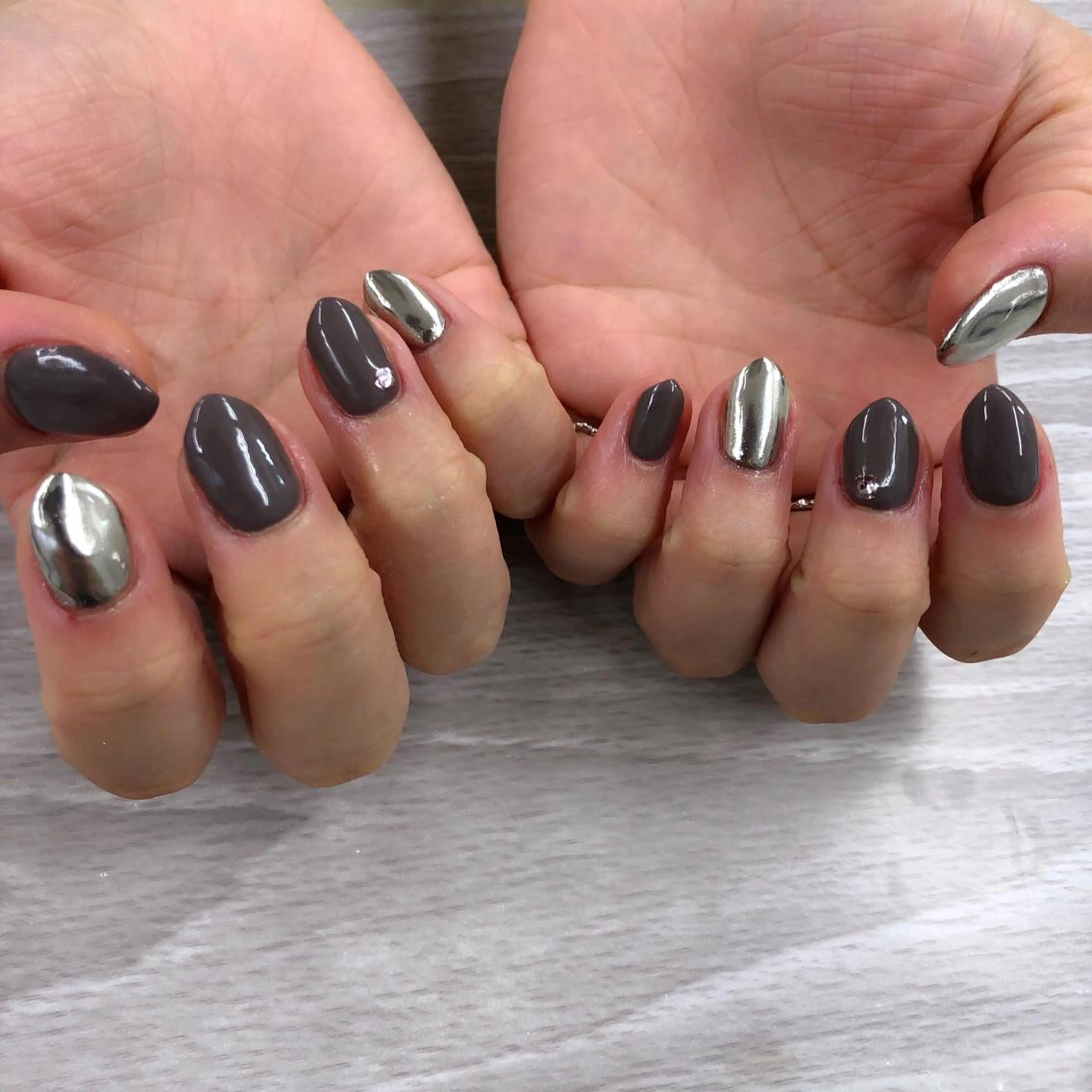 ネイル ミラーネイル ハンドネイル Nail salon Museのネイルデザイン