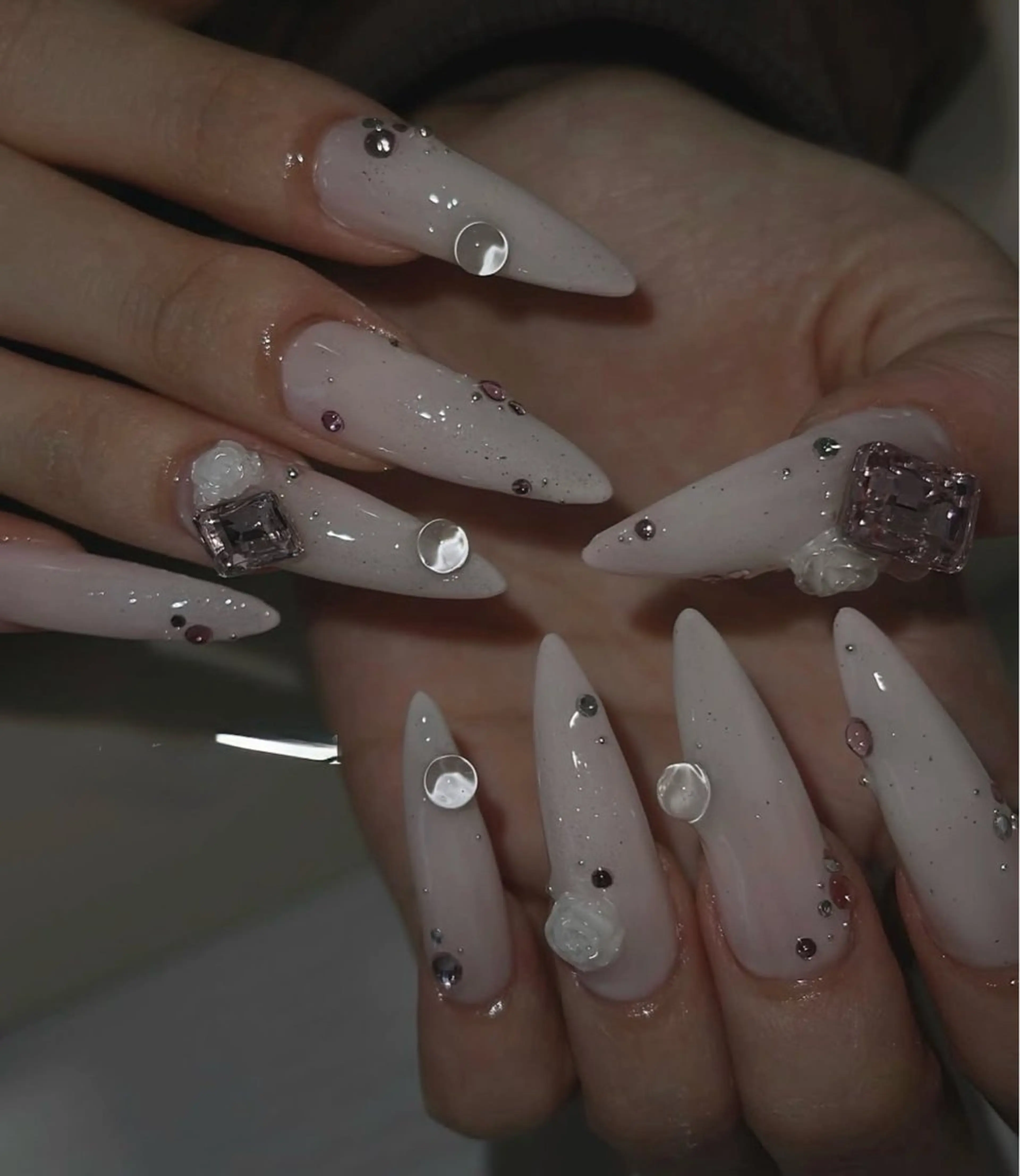 ネイル 韓国ネイル ニュアンスネイル シンプルネイル ワンホンネイル Nihonthy Nail 新宿のネイルデザイン