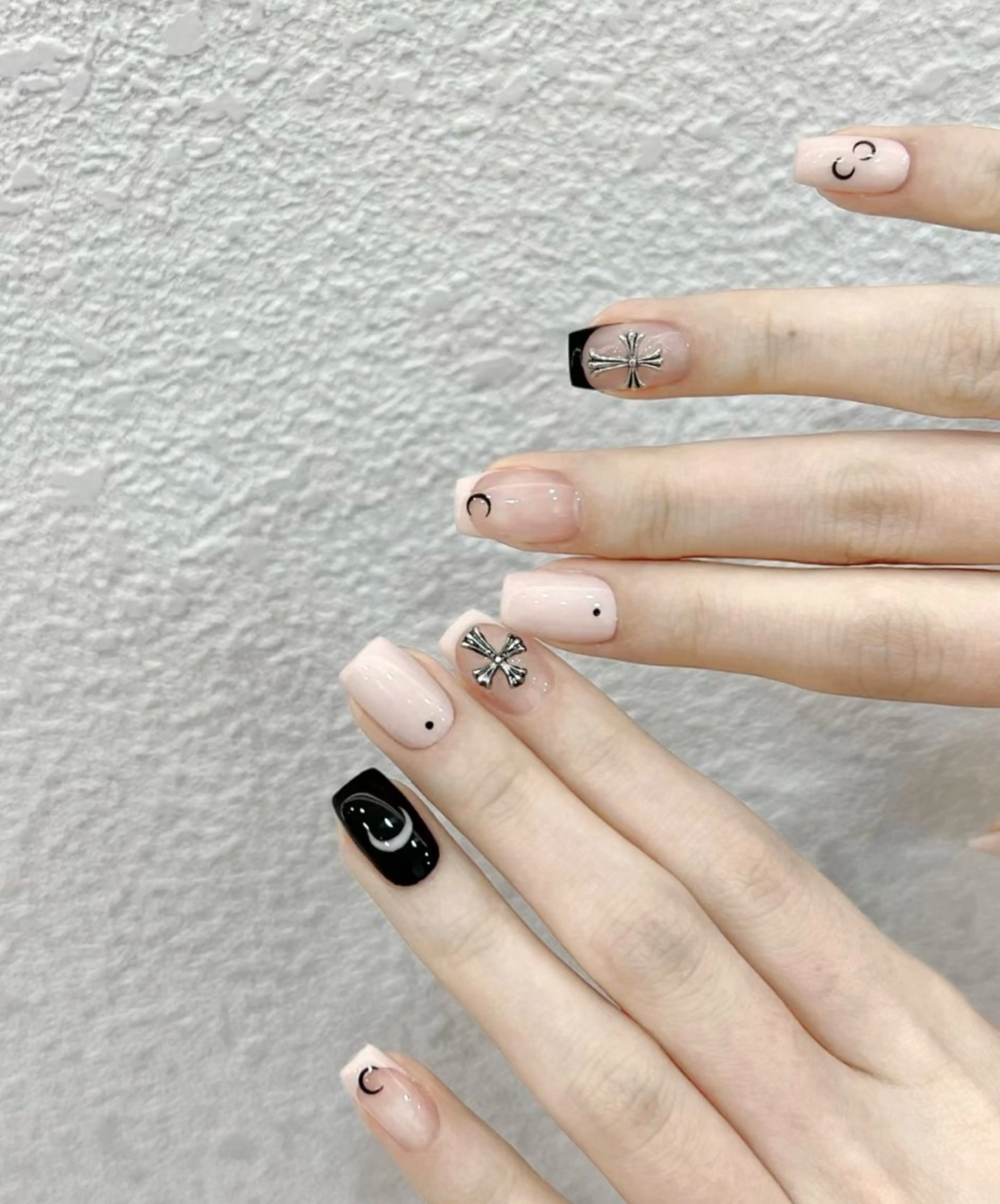 ネイル D-BEAUTY Nailsalonのネイルデザイン