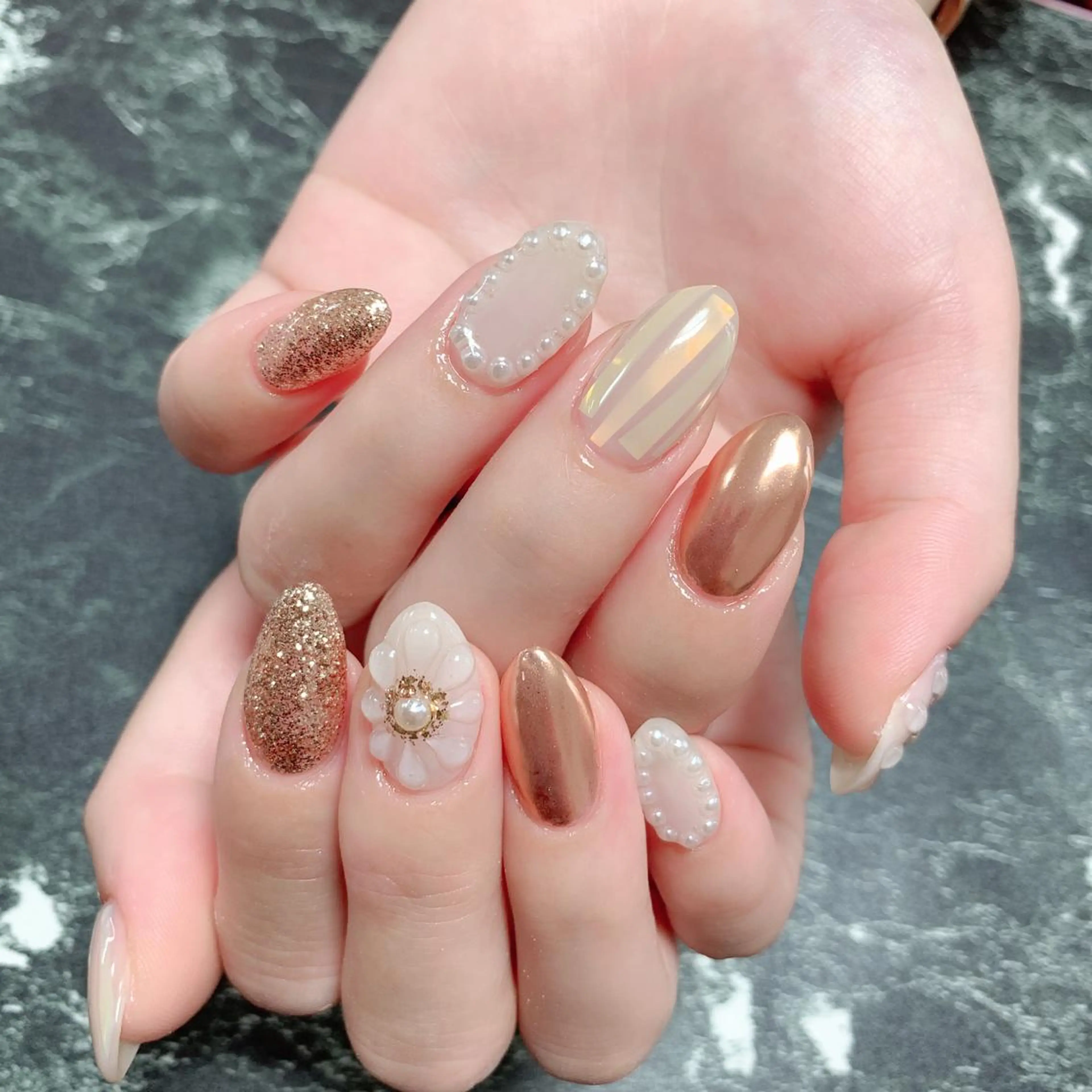 ネイル 💅ネイルハウス🏡 🎀TOMO🎀のネイルデザイン