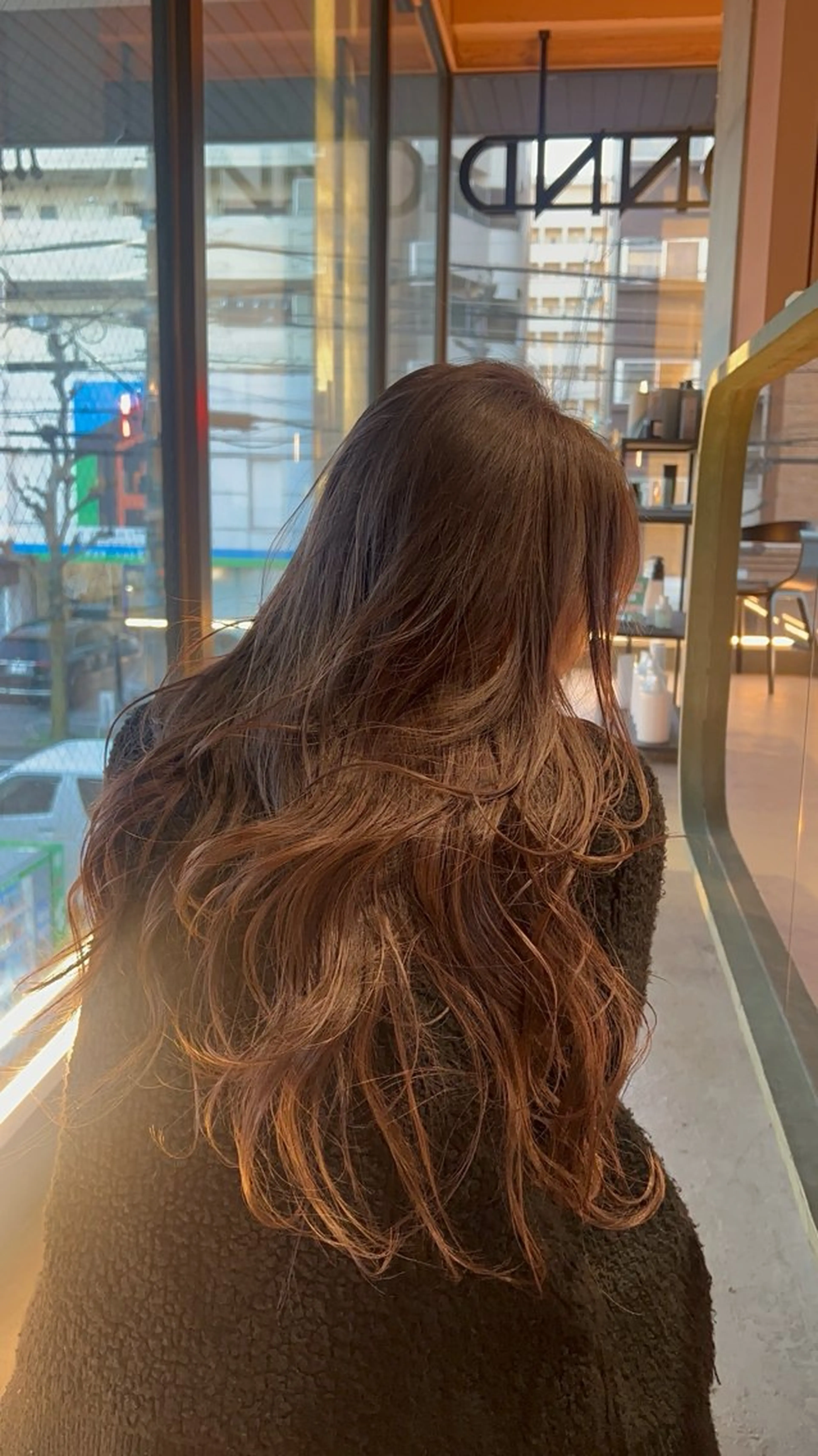 ロング カラー ヘアカラー トリートメント 今が1番似合う自分に /志音のヘアスタイル