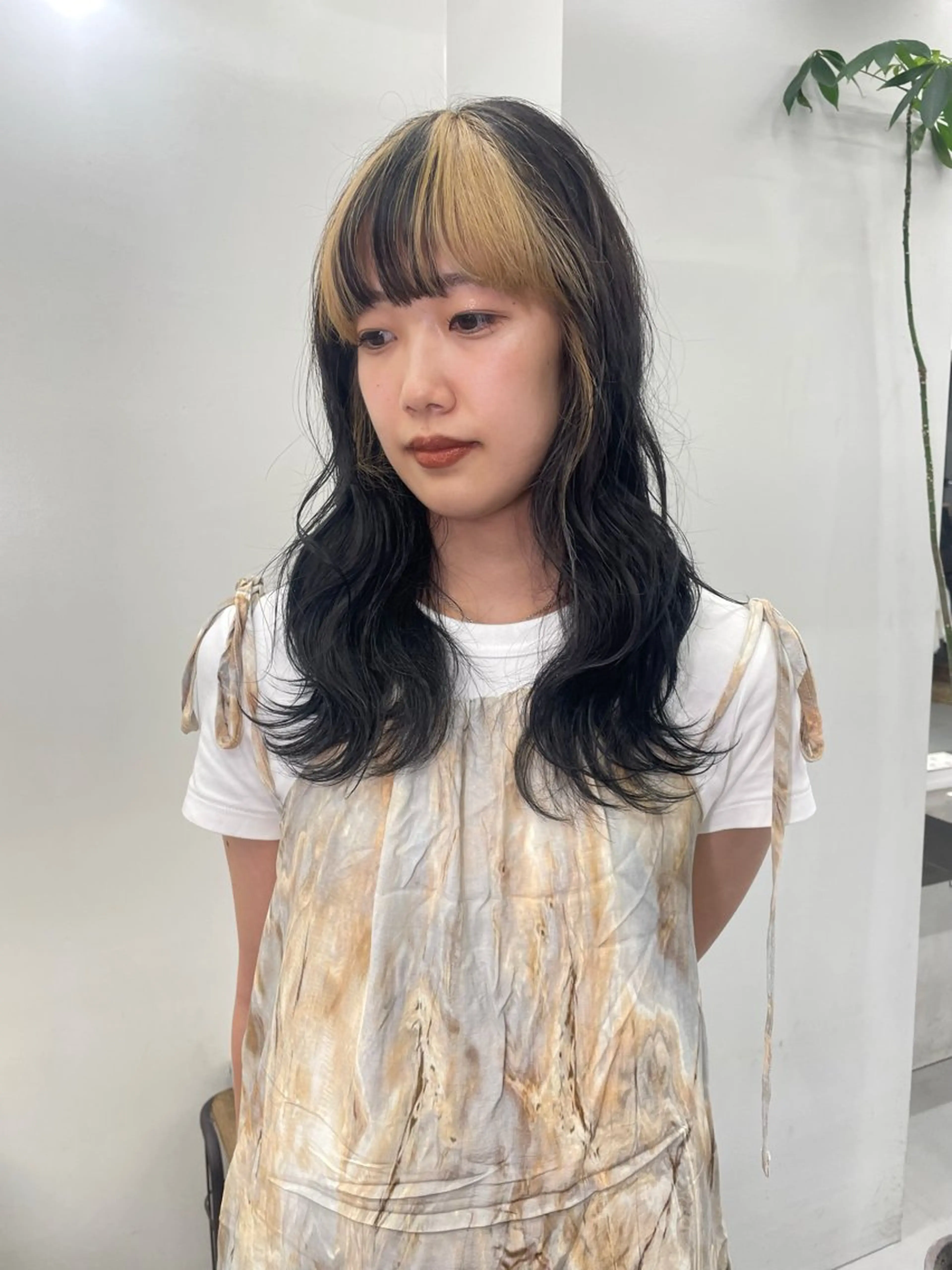ミディアム カラー ヘアカラー カットモデル/ ハイトーン/ゆうあのヘアスタイル