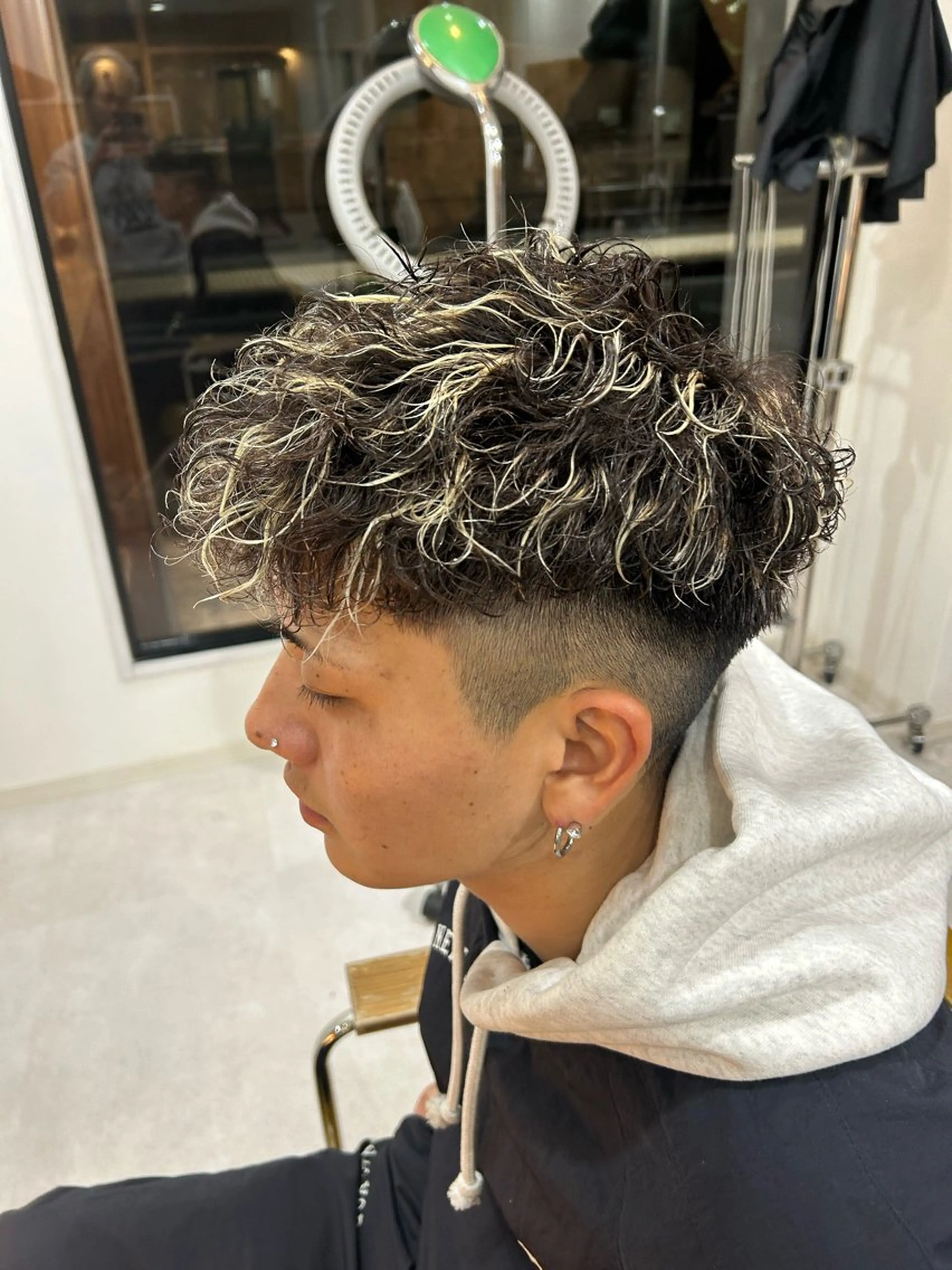 メンズカット+ハイクオリティパーマ+メッシュ✨の写真