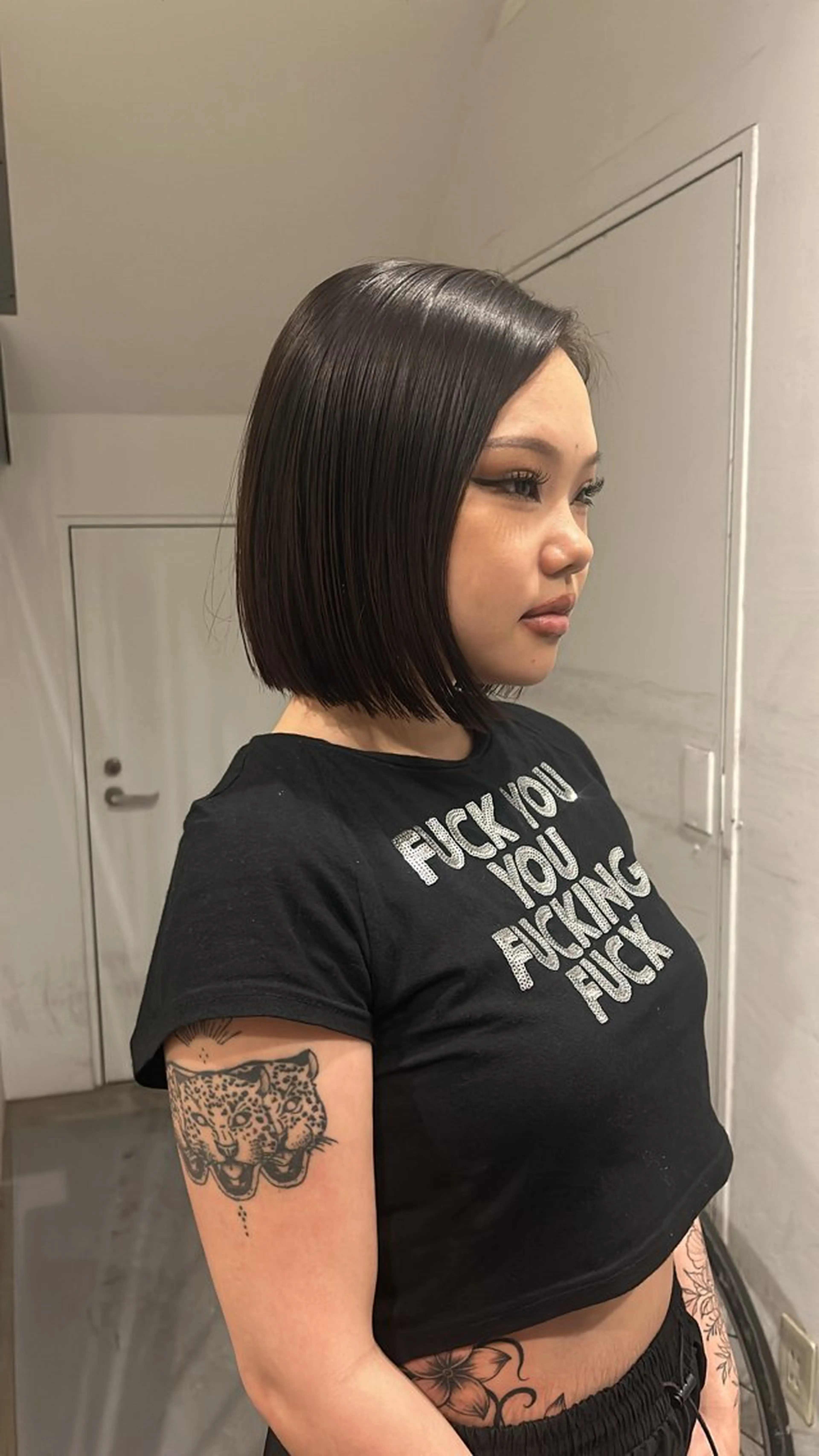 ショート ボブ hen所属・心斎橋/レイヤー/ ブリーチ/モエのヘアスタイル