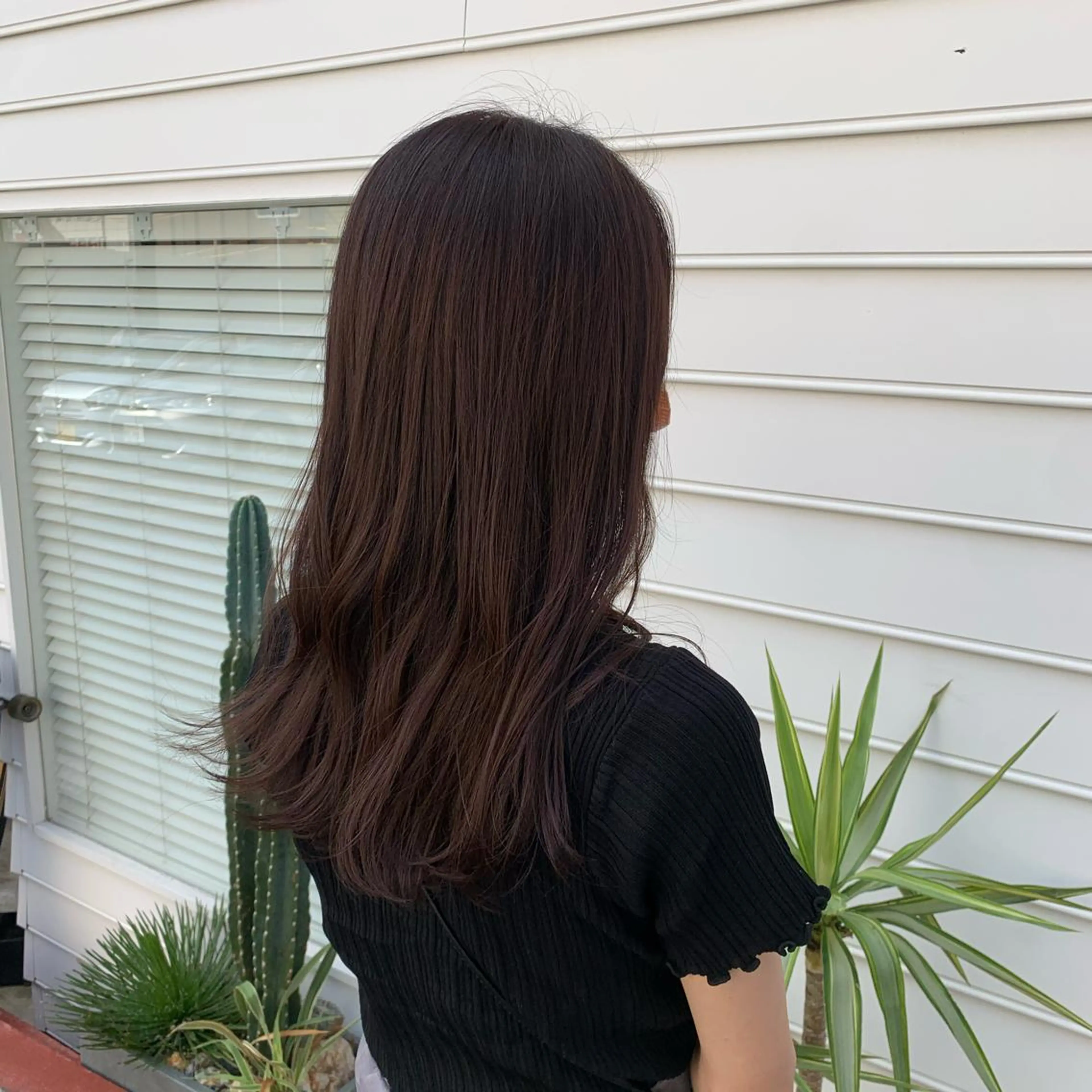 セミロング 岡田 陸のヘアスタイル