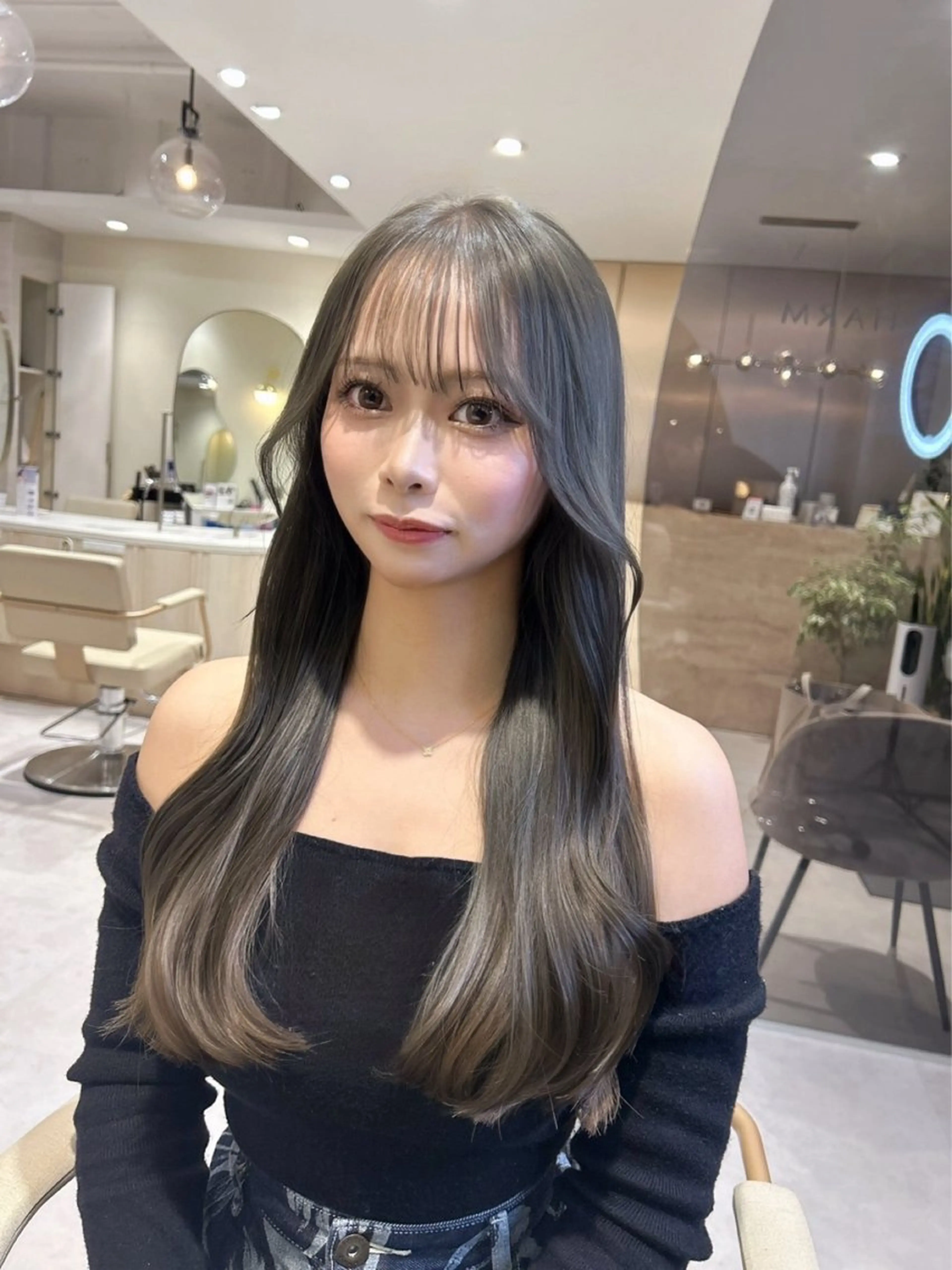 ロング カラー ブリーチ ダブルカラー グレージュ イルミナカラー ブリーチなしカラー カット ヘアカラー 透明感カラー🌿 グレージュ🐺陽介のヘアスタイル