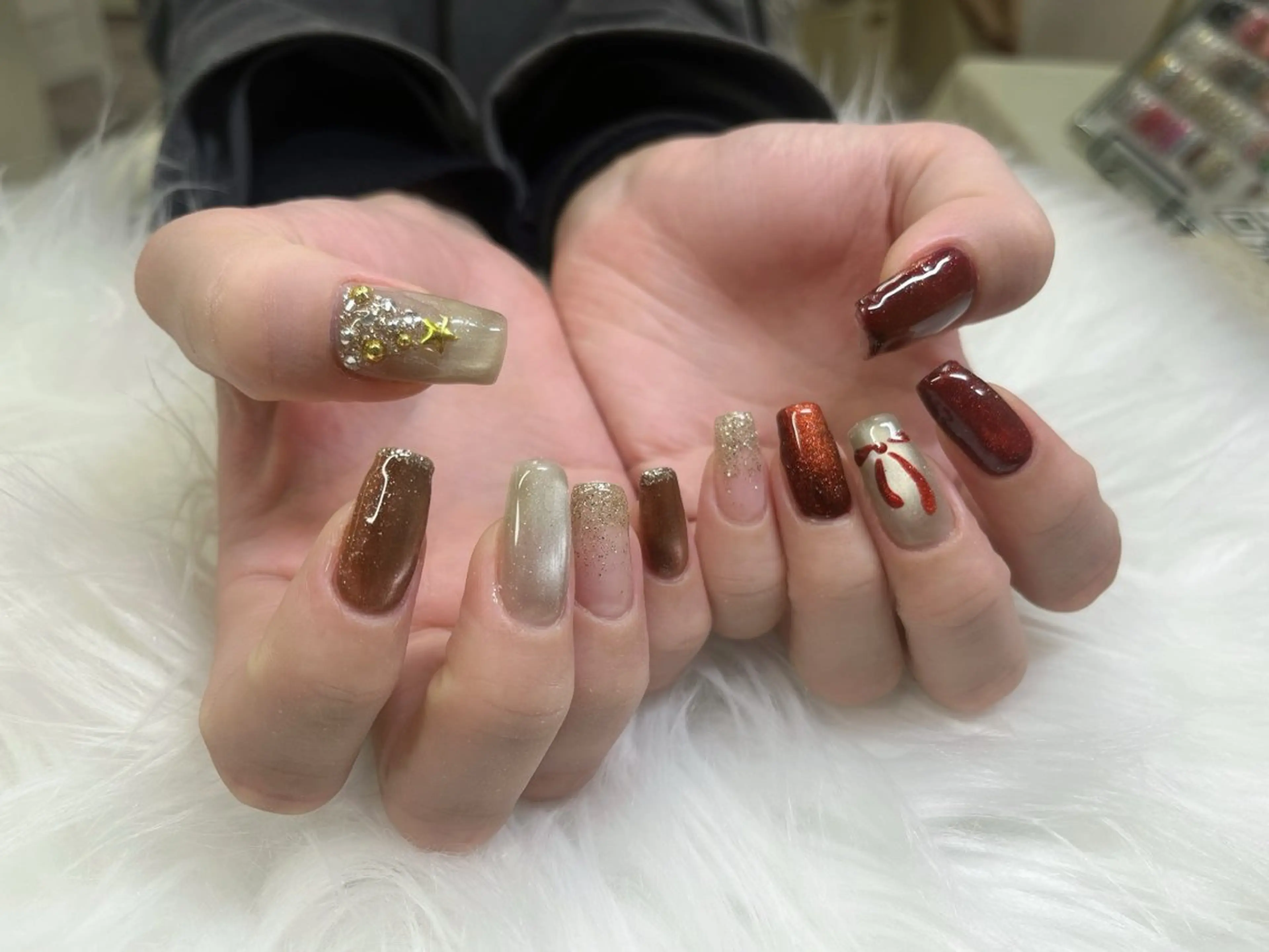 ネイル アートネイル グラデーション キラキラネイル ラメ(グリッター) ラメグラデーション chai 上本町 sakuraのネイルデザイン