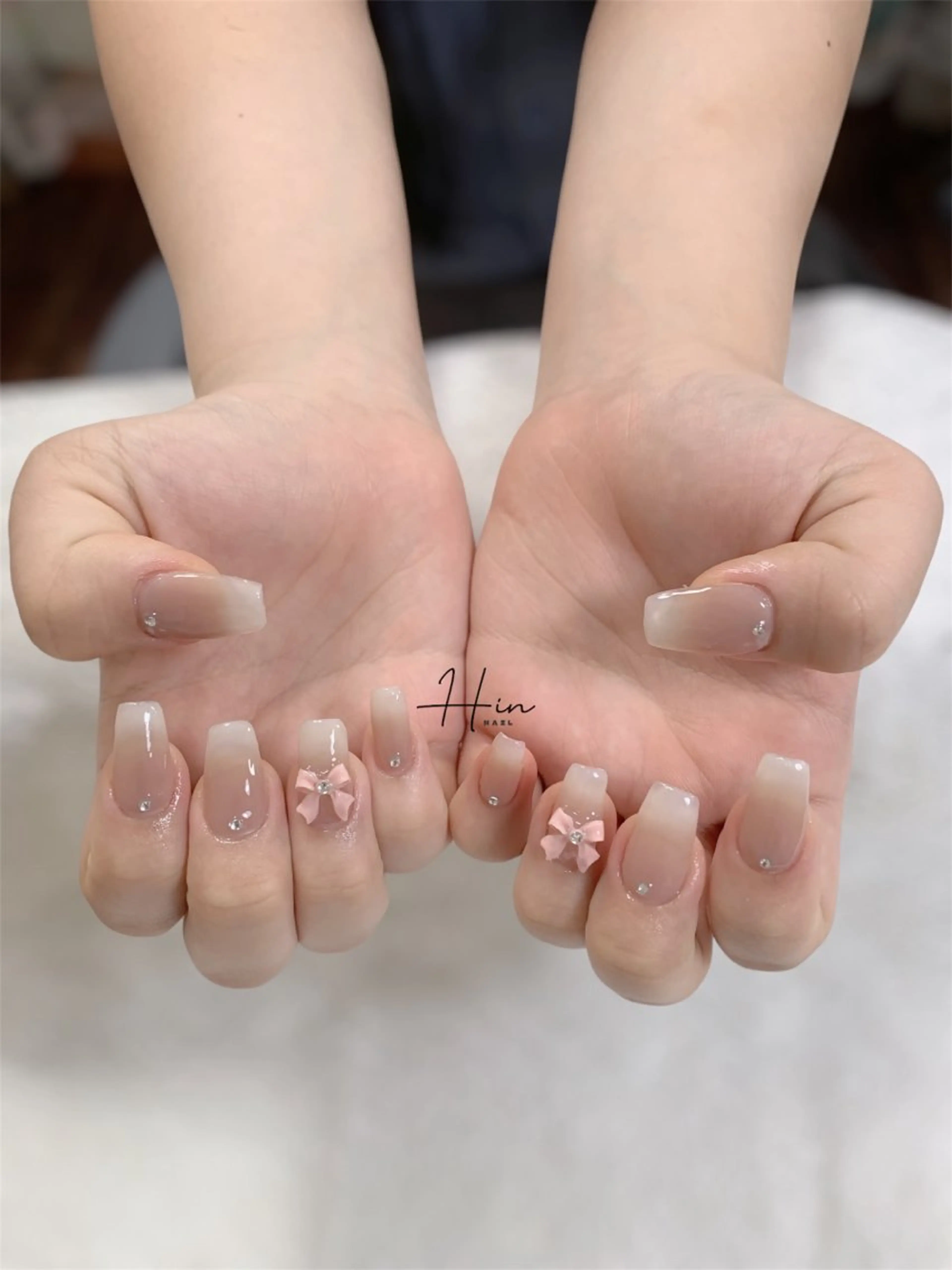 ネイル HIN NAILのネイルデザイン