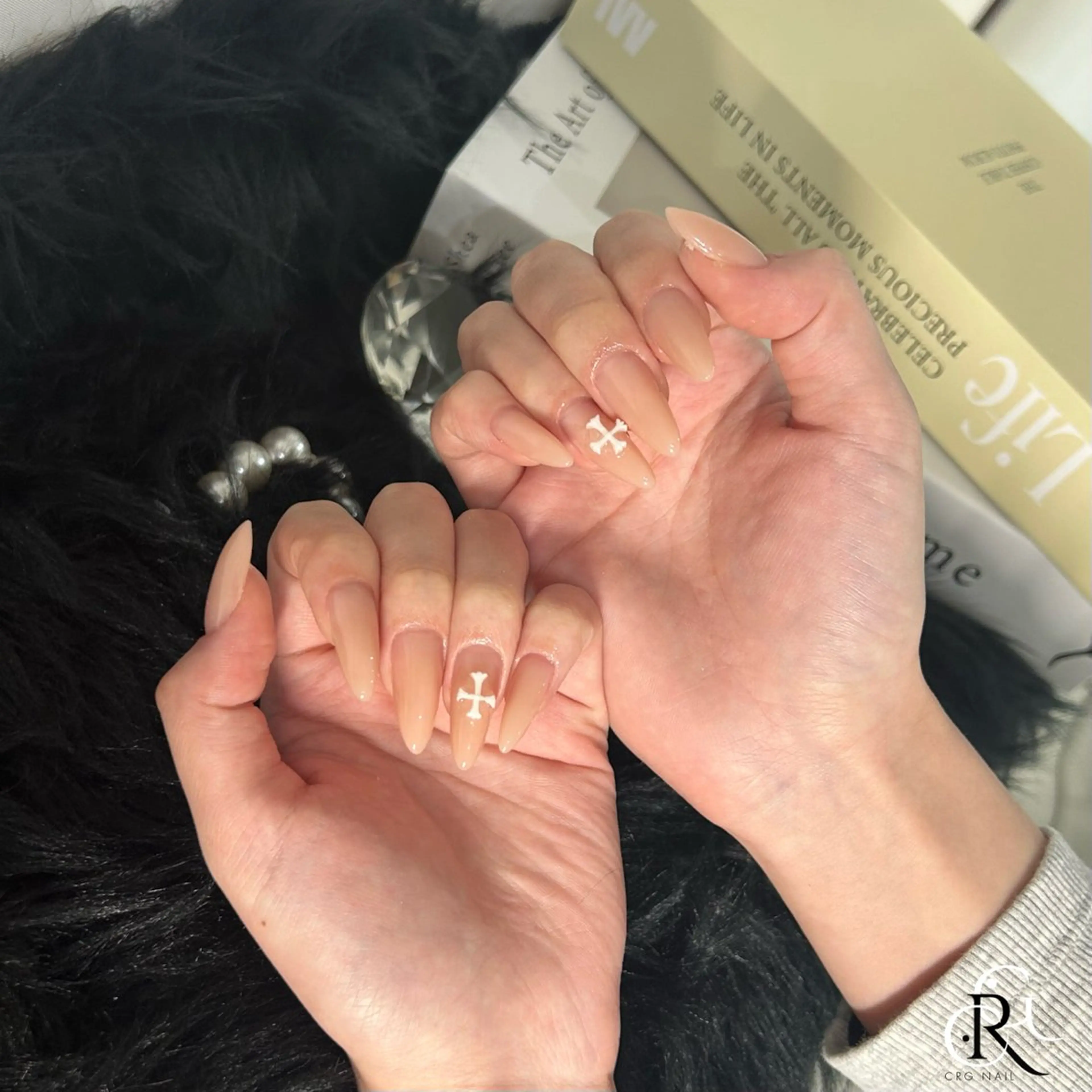 ロング ハンドネイル 美フォルムスカルプ✨ RENAのネイルデザイン