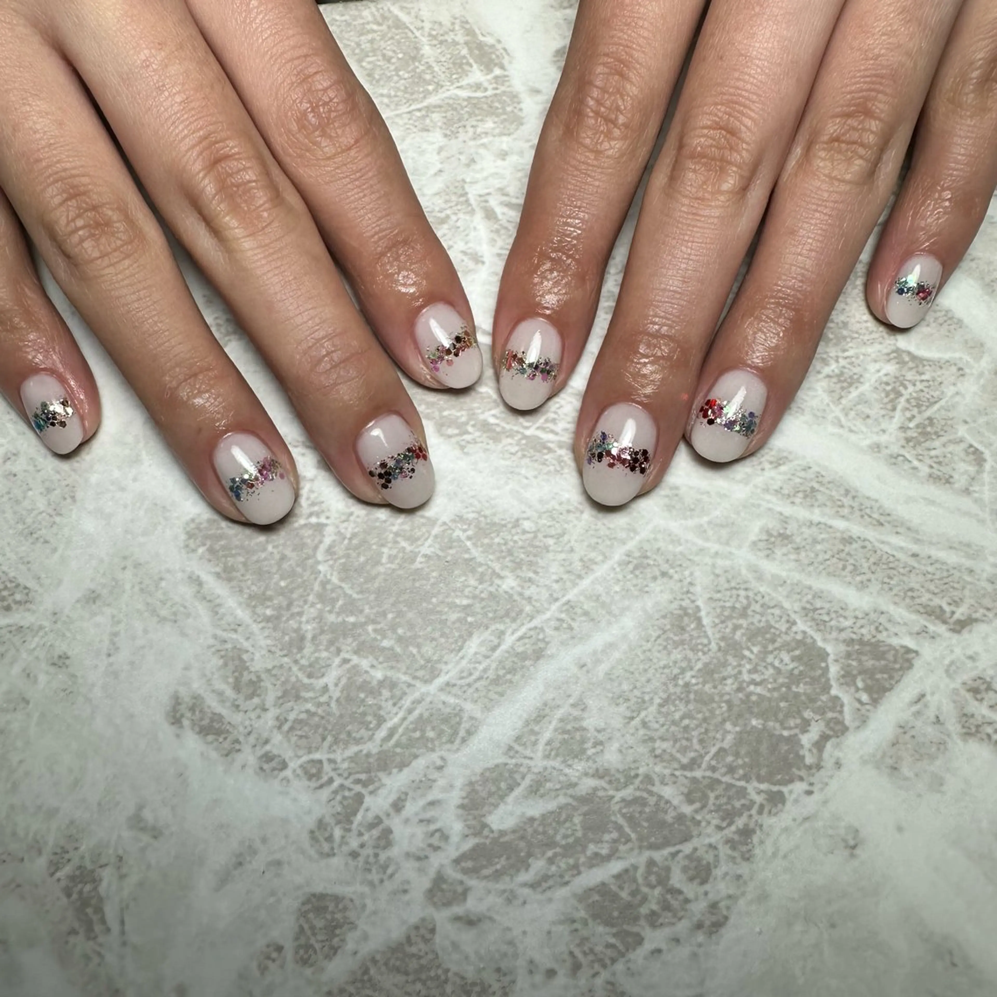 ネイル ハンドネイル repos~ルポ~所属・里見 麗のネイルデザイン