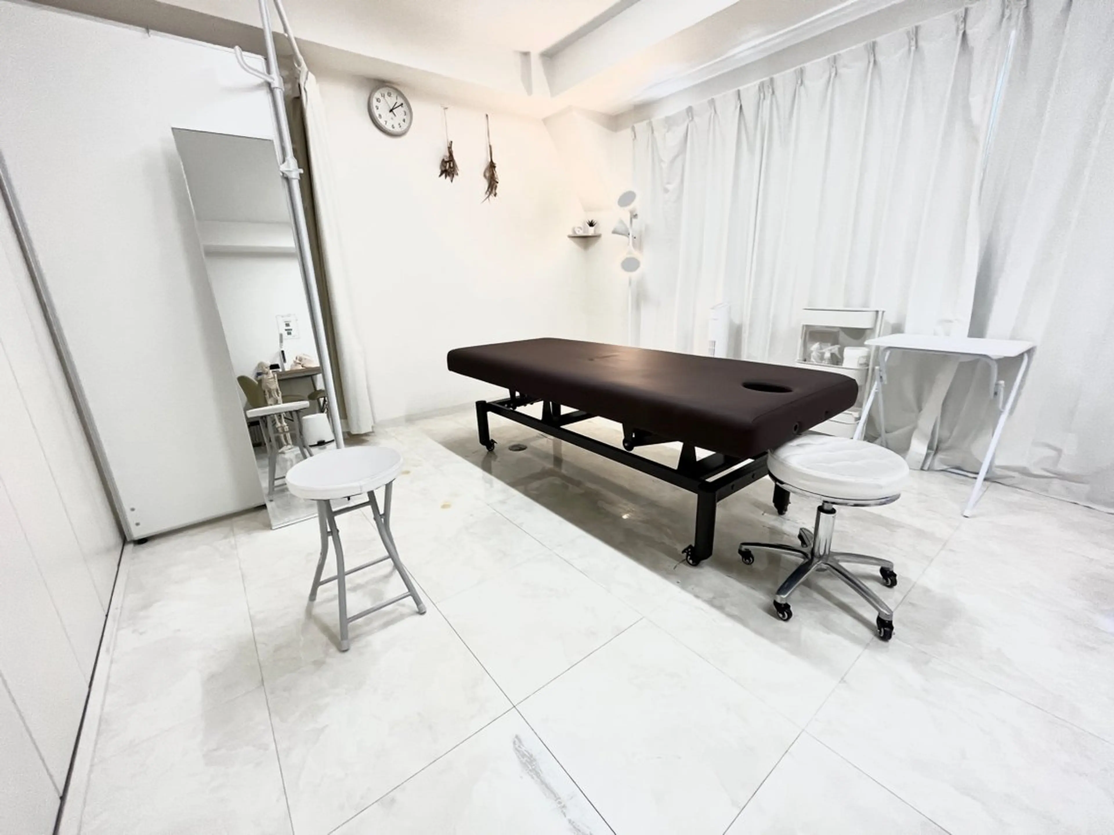 【小顔矯正専門】 小顔smileのエステ・リラクイメージ