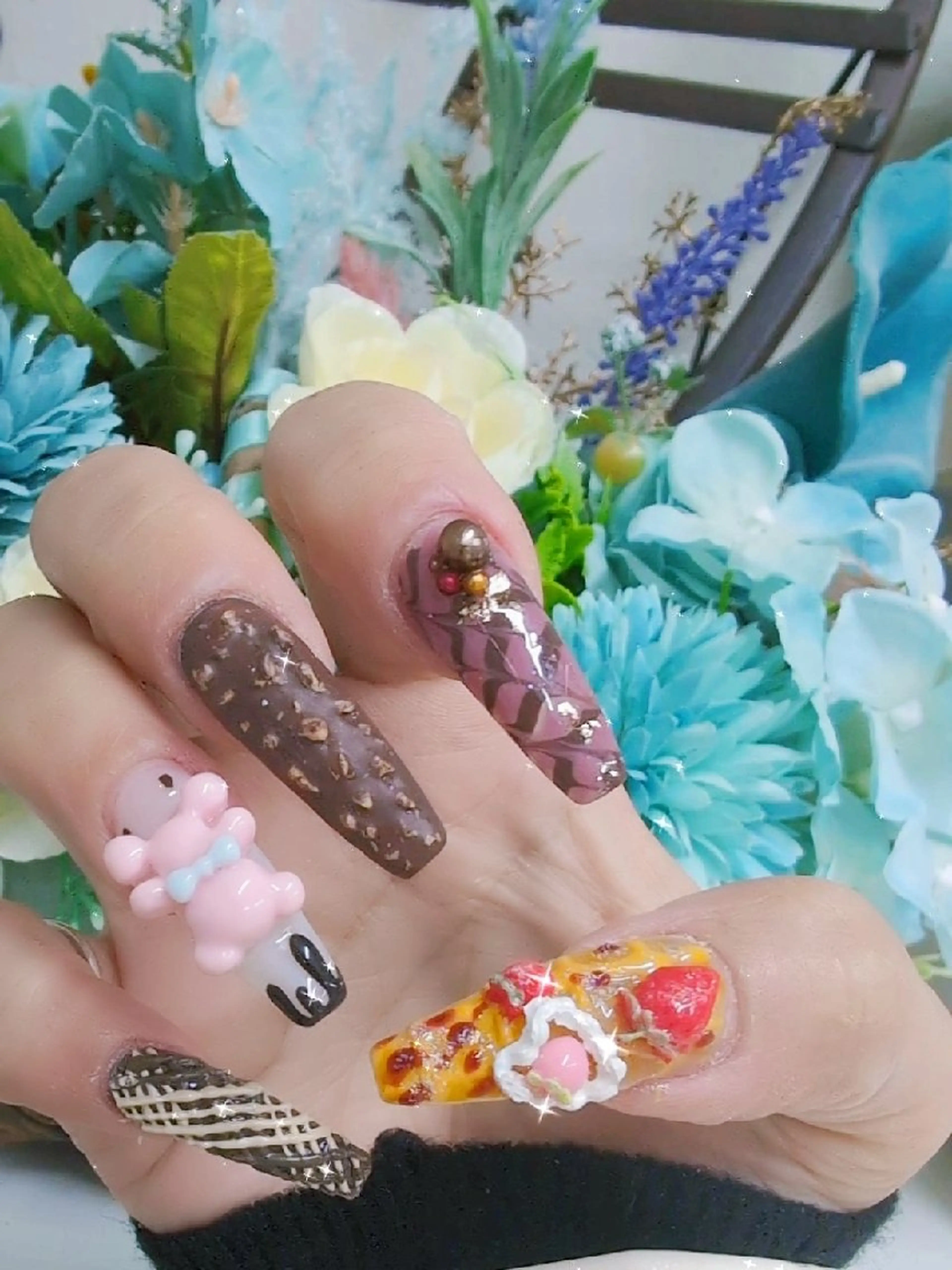 ネイル 長さ出し フラッシュネイル フレンチネイル ジェルネイル キラキラネイル Chouette Nailのネイルデザイン