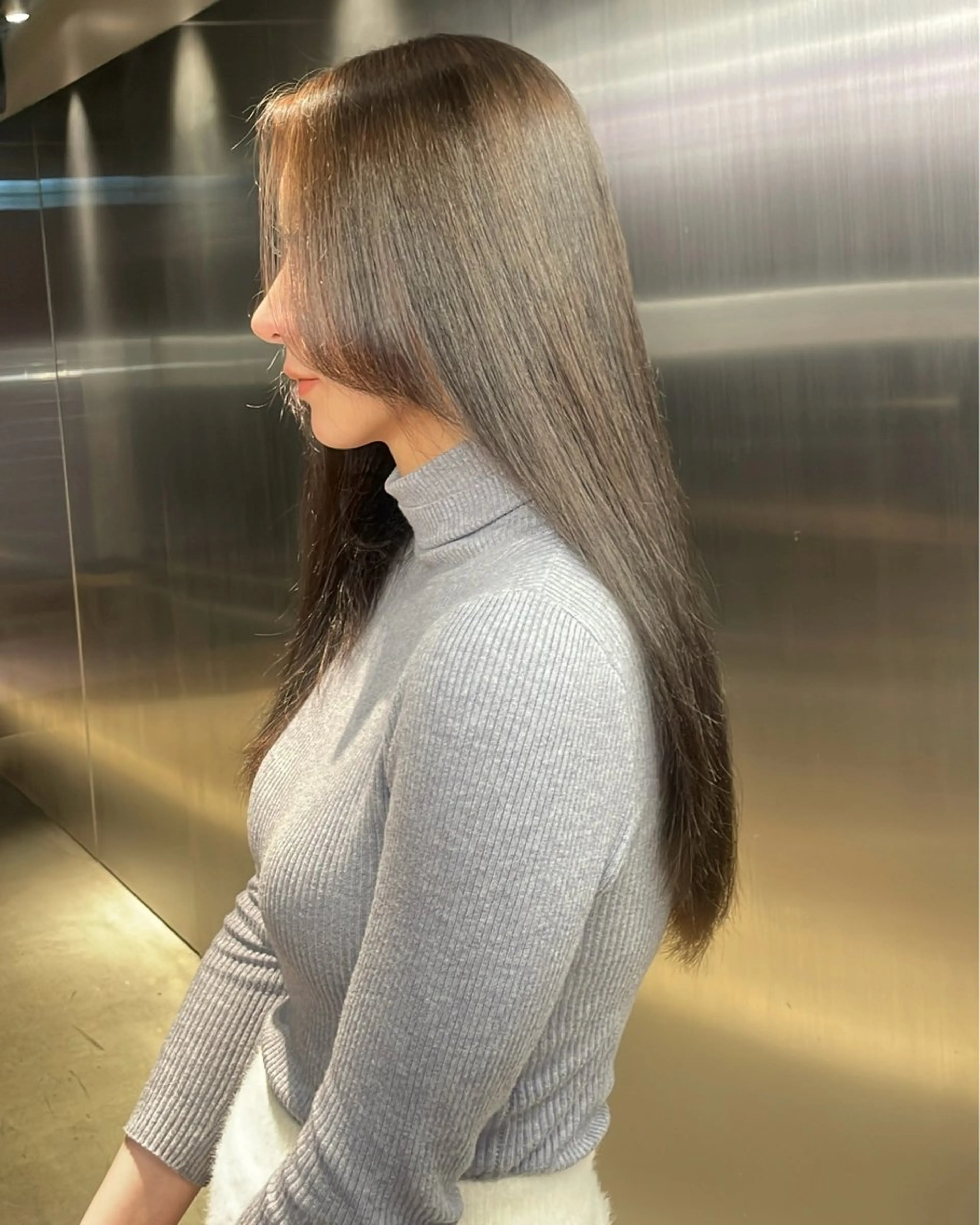 ロング カラー ベージュカラー ブリーチ ブラウンカラー ミルクティーベージュ 名古屋栄♡PELE/ ブリーチ/ハイトーンのヘアスタイル