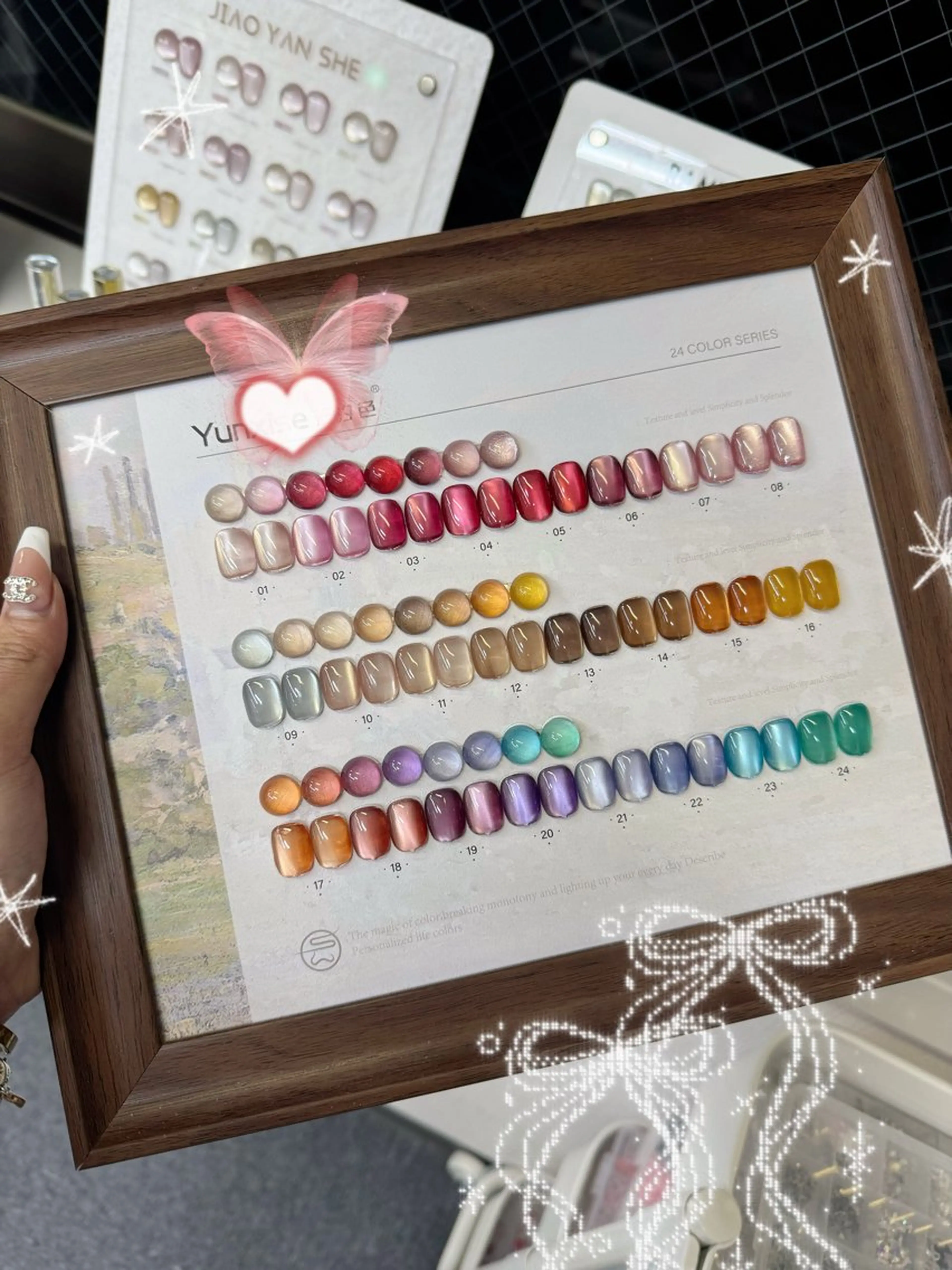 ネイル マグネットネイル ハンドネイル いちご ちゃんのネイルデザイン