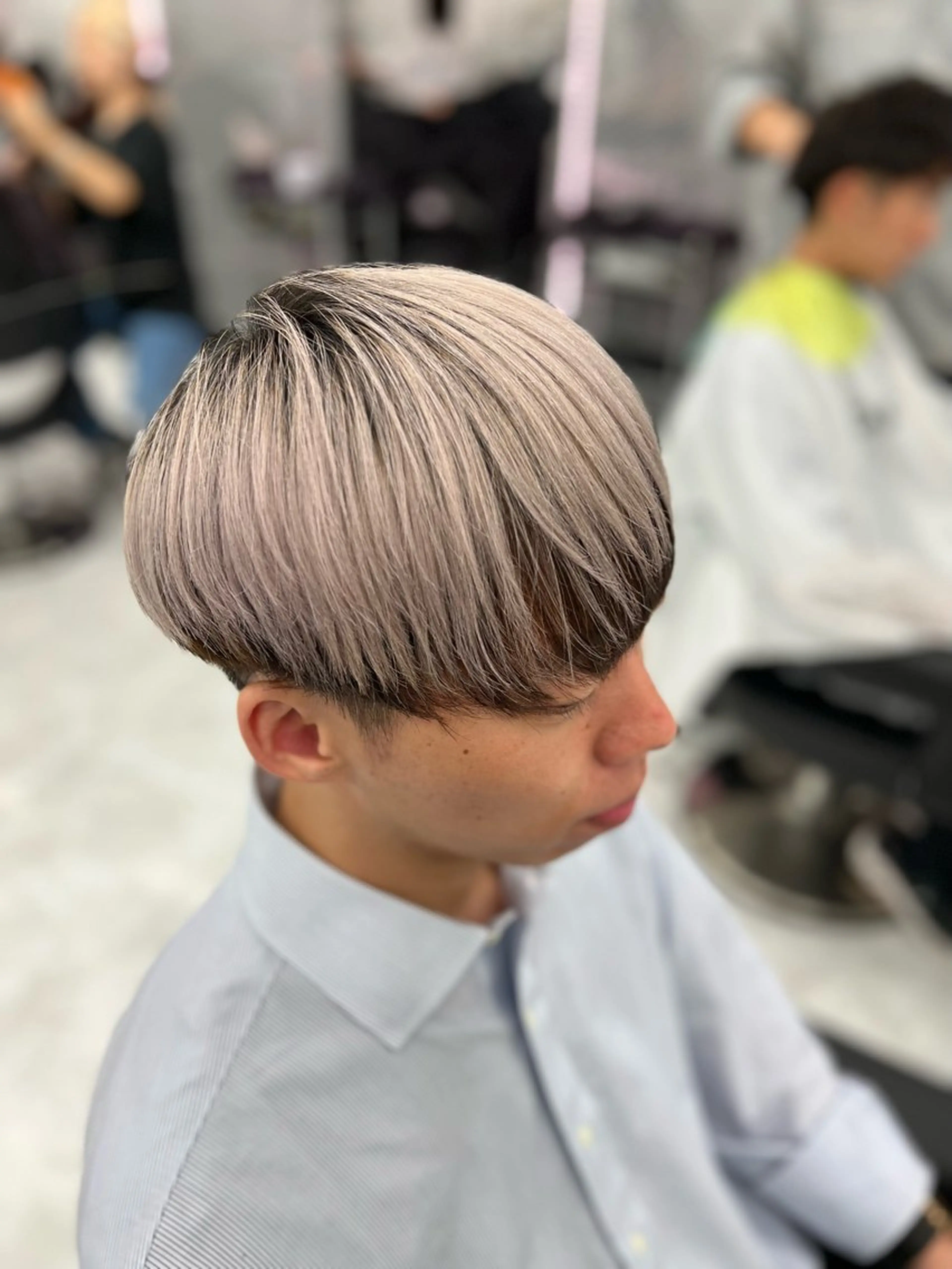 カラー メンズ カット ヘアカラー トリートメント ヘッドスパ ヘアセット 透明感×韓流ハイ トーン🫧RYUTAのヘアスタイル