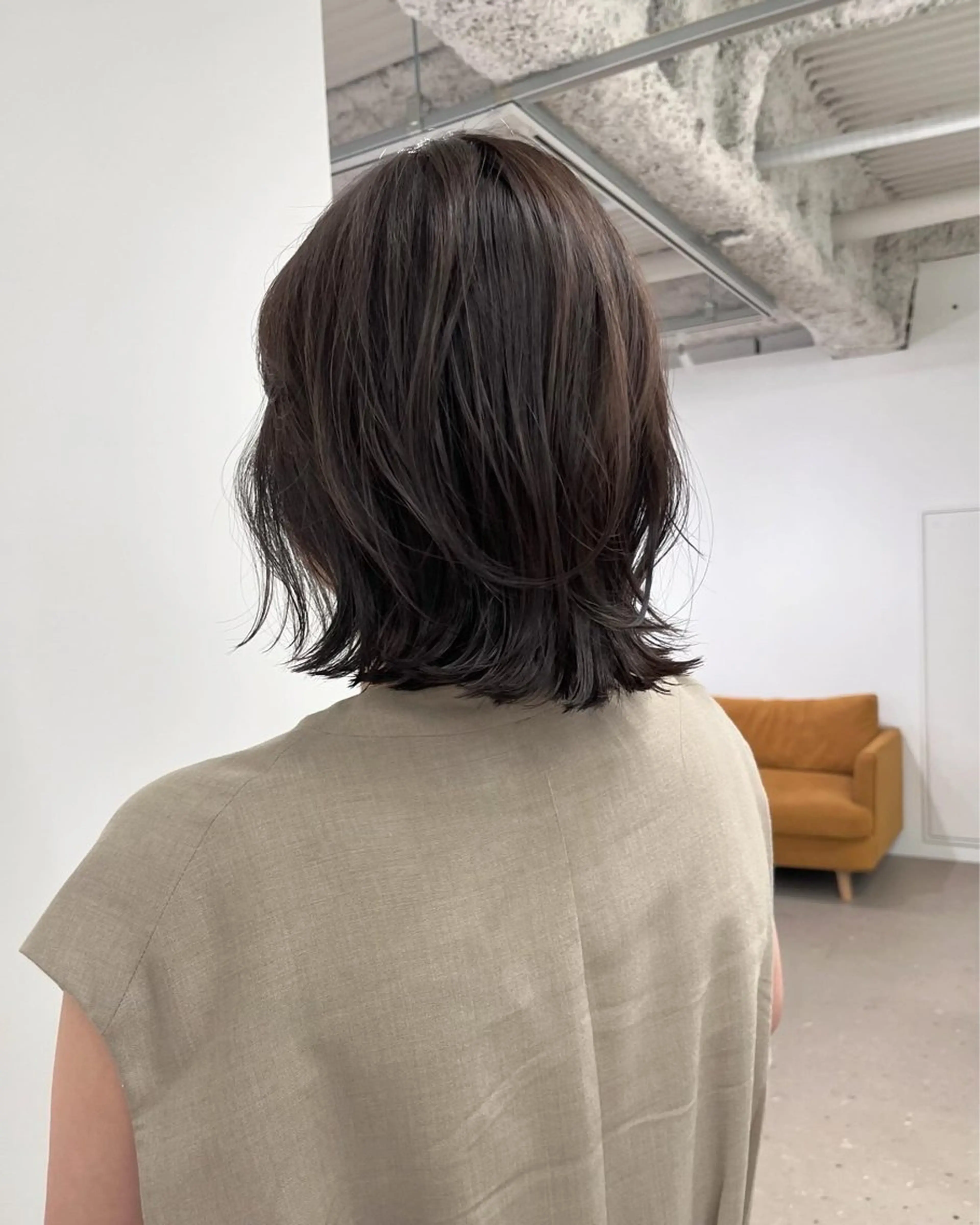ミディアム 外ハネヘア 箱崎 凪沙のヘアスタイル
