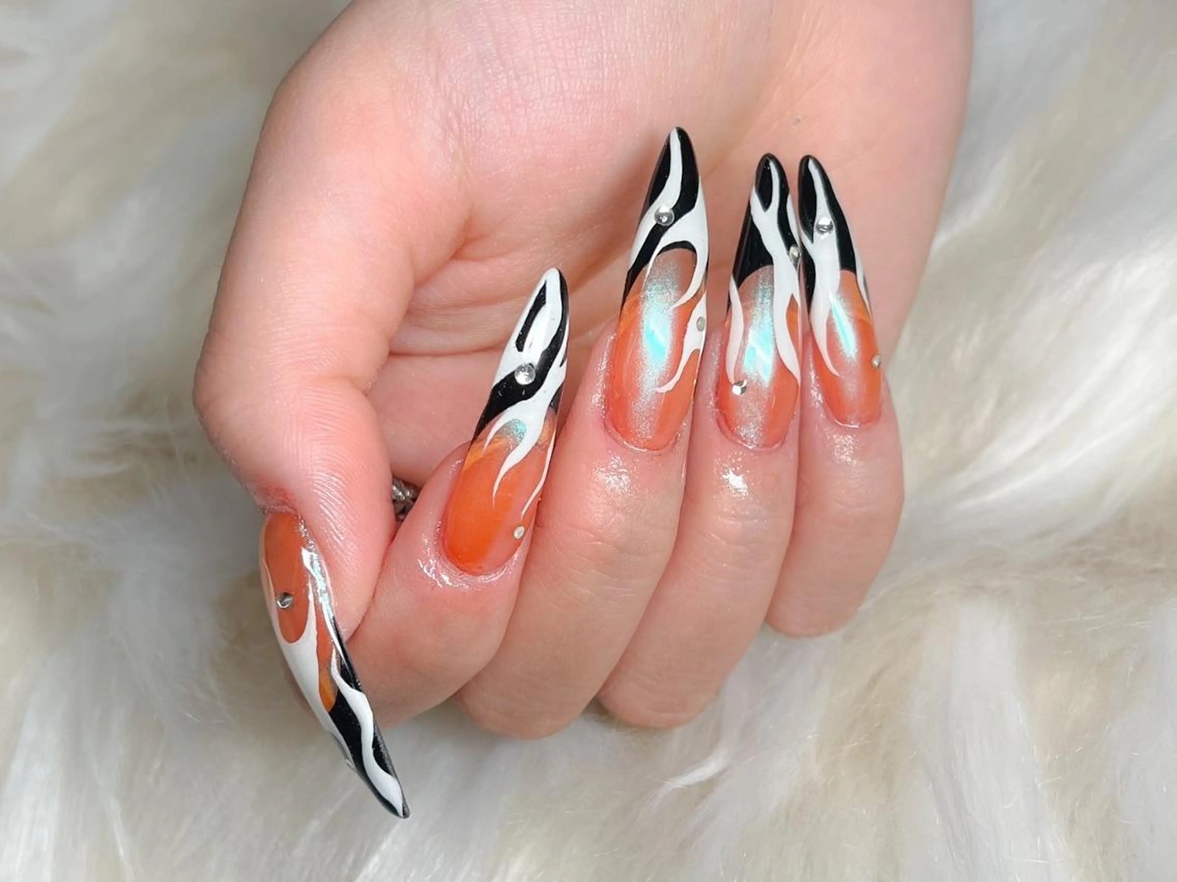 ネイル 長さ出し フレンチネイル ジェルネイル グラデーション 韓国ネイル ハンドネイル Nail&eye Belire 新宿のネイルデザイン