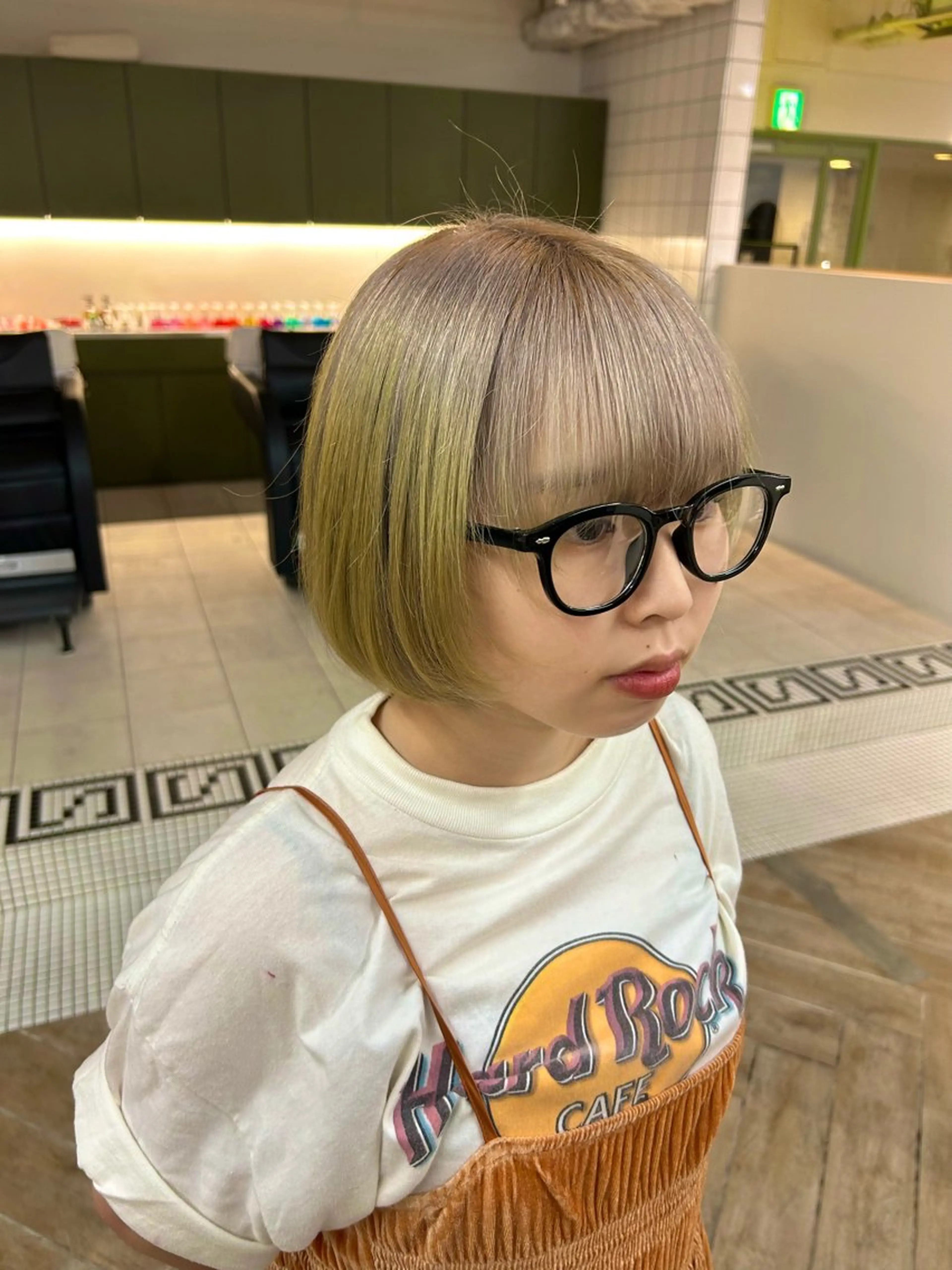 カラー ヘアカラー トリートメント ベージュ/ダブルカラ ー/新潟駅/青柳萌果のヘアスタイル