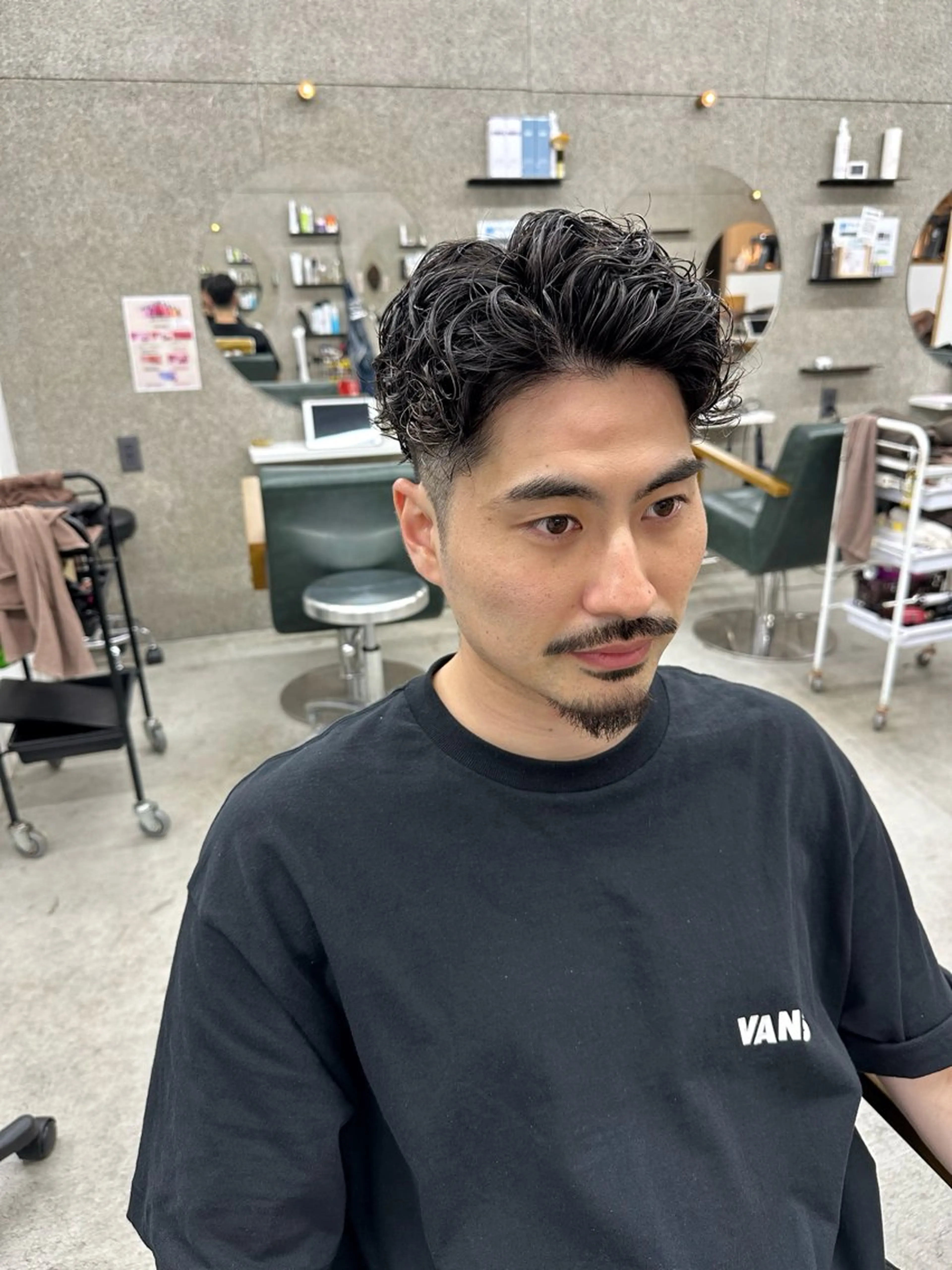 パーマ メンズ 八谷 将平のヘアスタイル