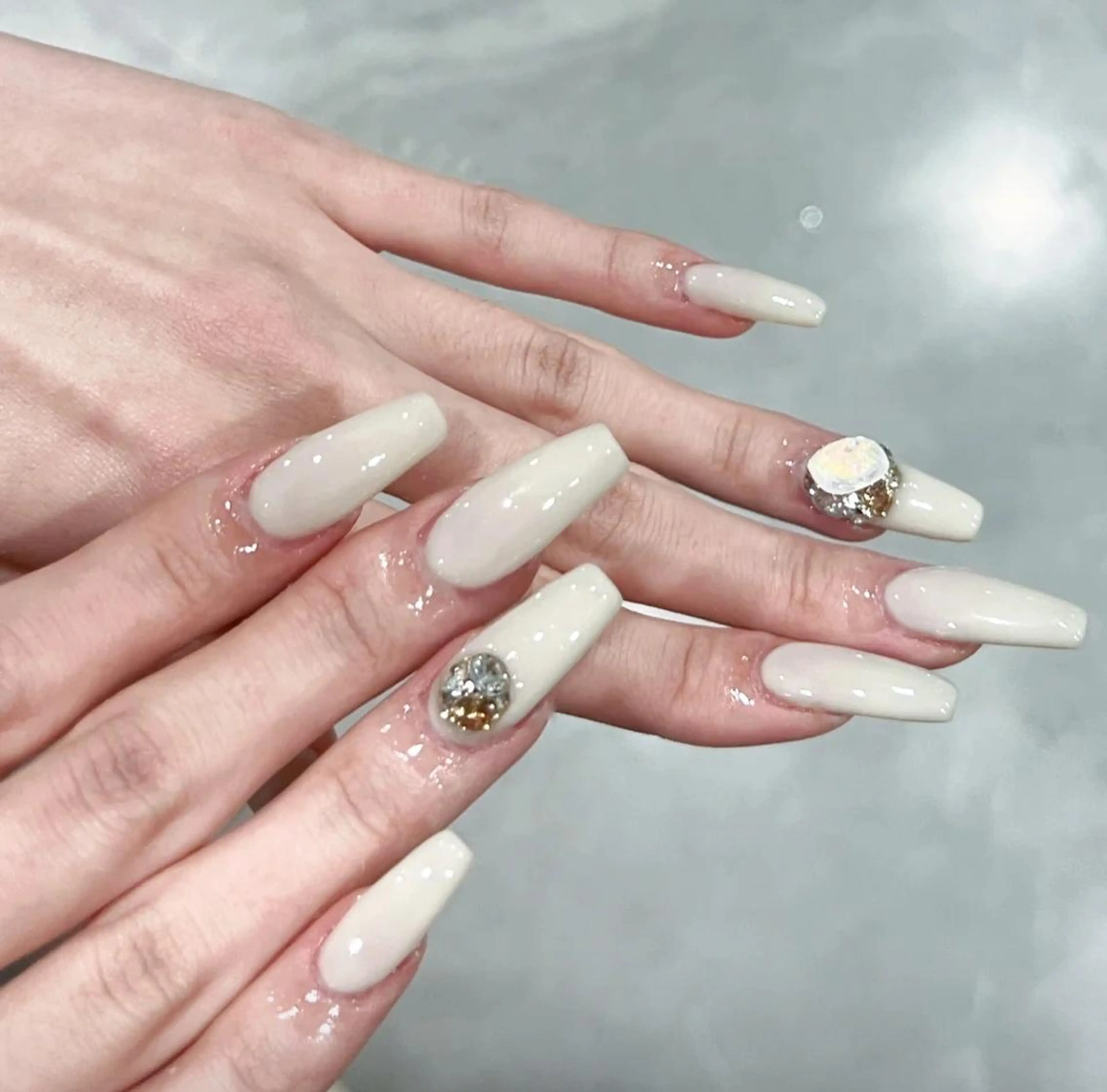 ネイル 長さ出し ネイルチップ Queens ゲンのネイルデザイン