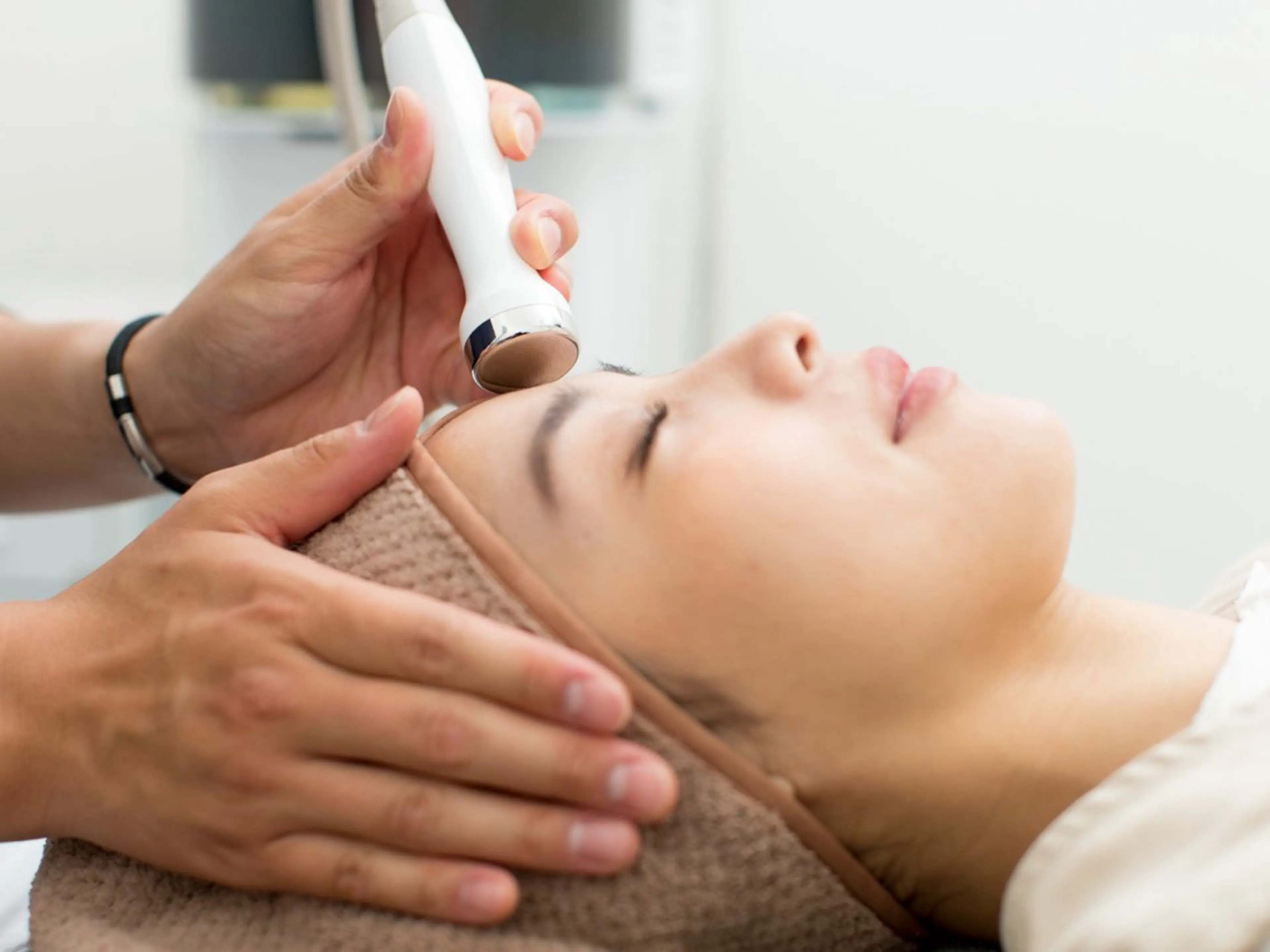 小顔・ツルツル素肌 ハリステリアのエステ・リラクイメージ