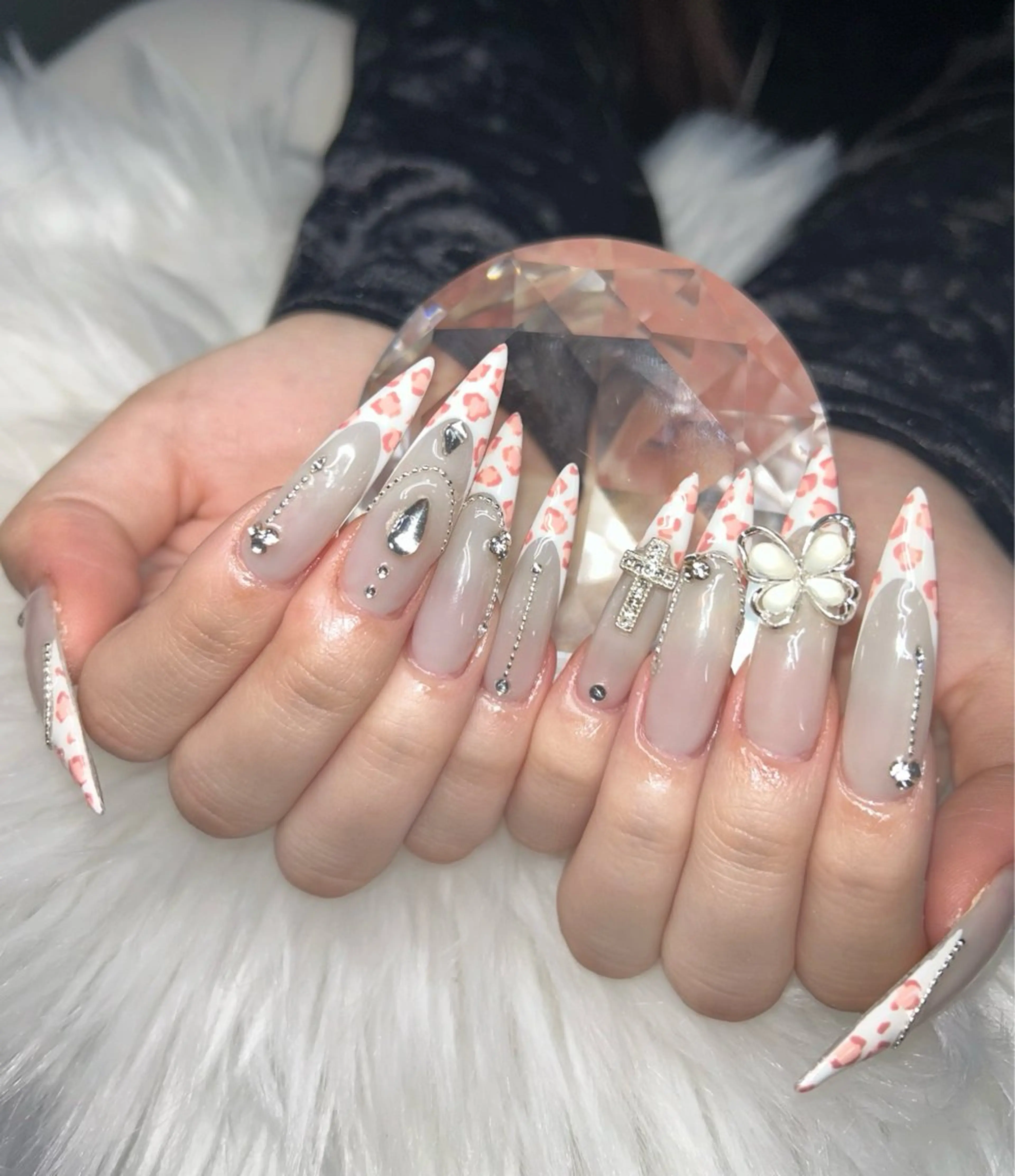 ネイル アートネイル オーロラネイル チークネイル 長さ出し フットネイル ハンドネイル Chan nailsのネイルデザイン