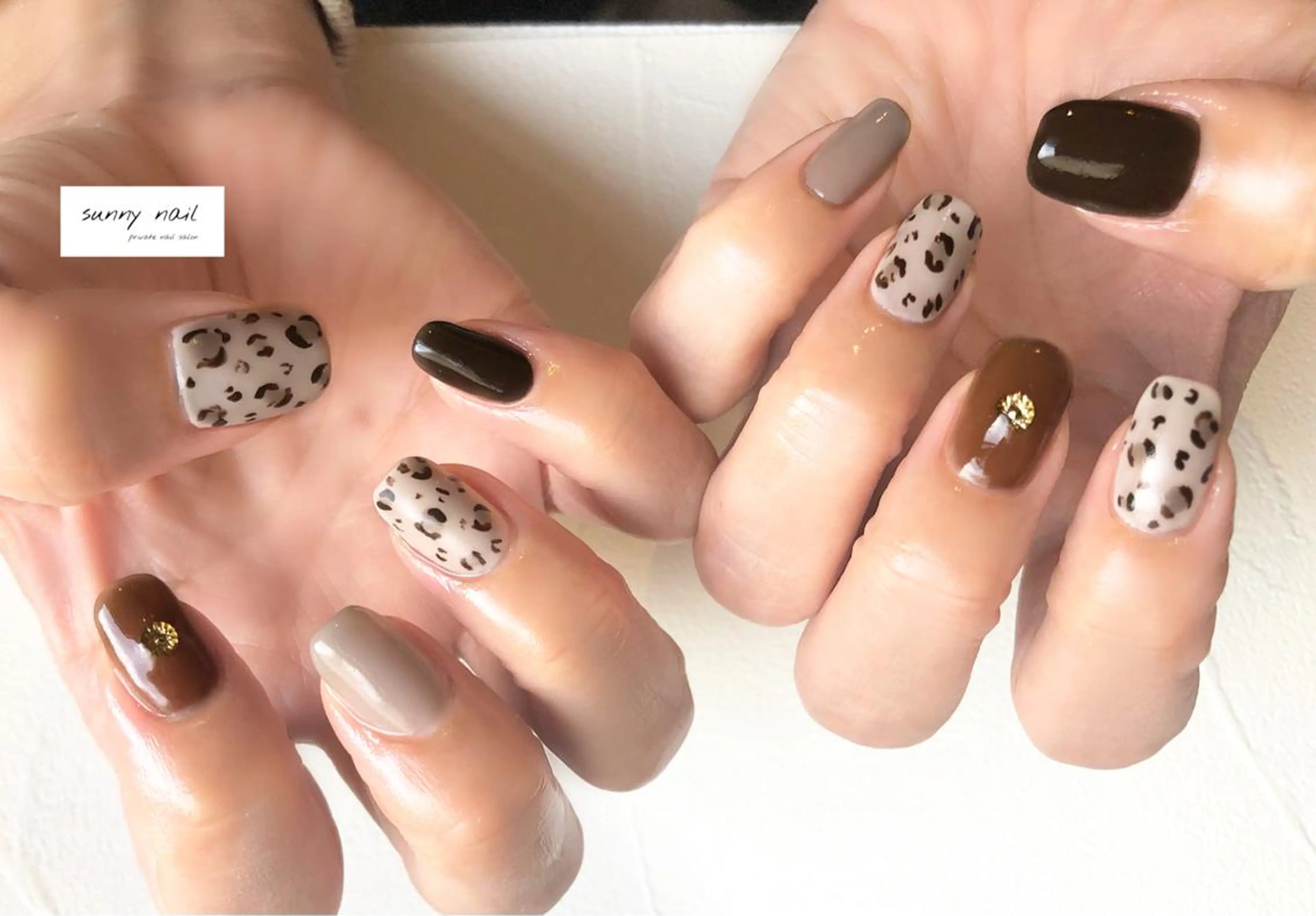 ネイル アニマル柄 アートネイル ブラウン ジェルネイル ニュアンスネイル sunny nailのネイルデザイン