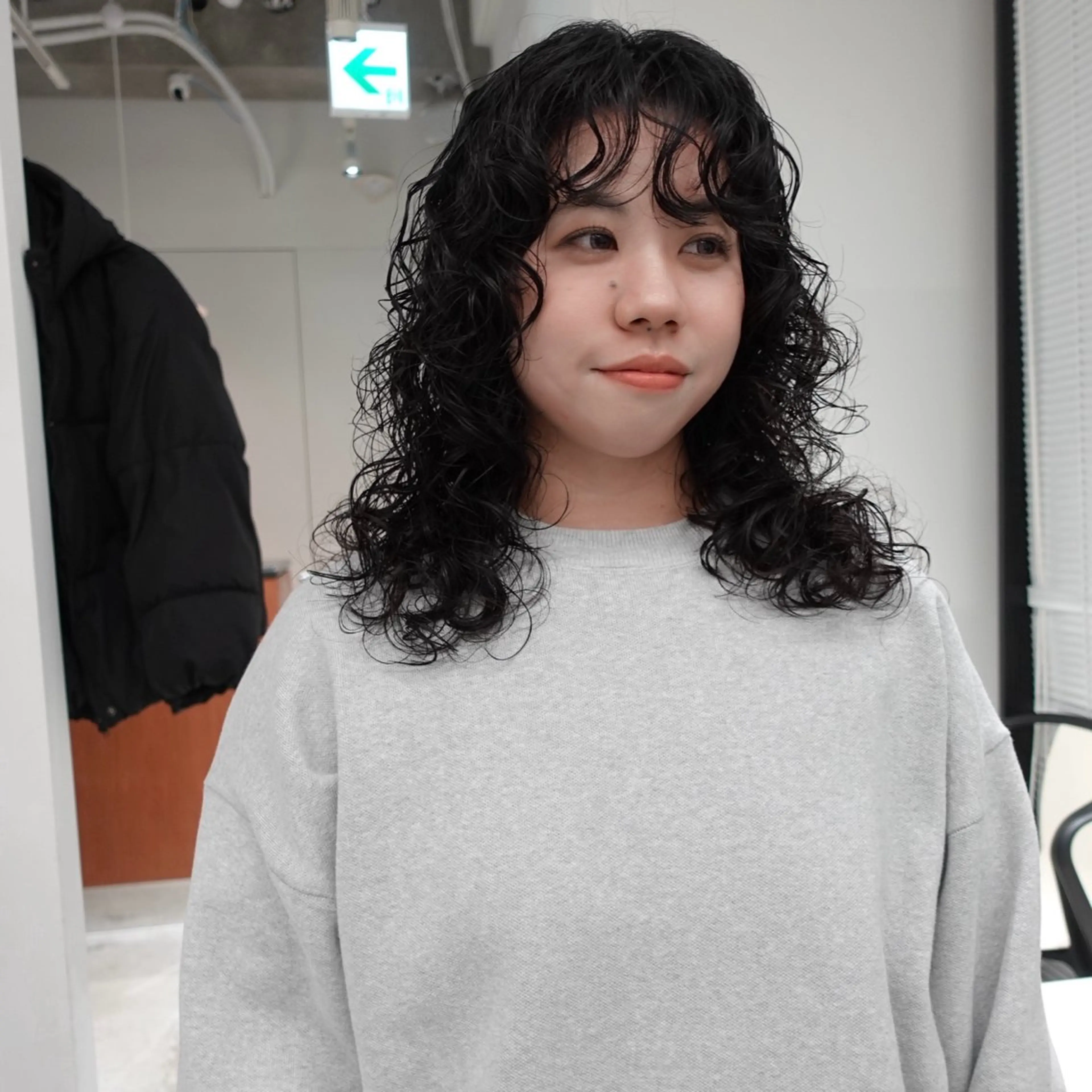 セミロング パーマ ヘアアレンジ セミロングパーマ カット パーマ 🌐サトウ リョウ🌐のヘアスタイル