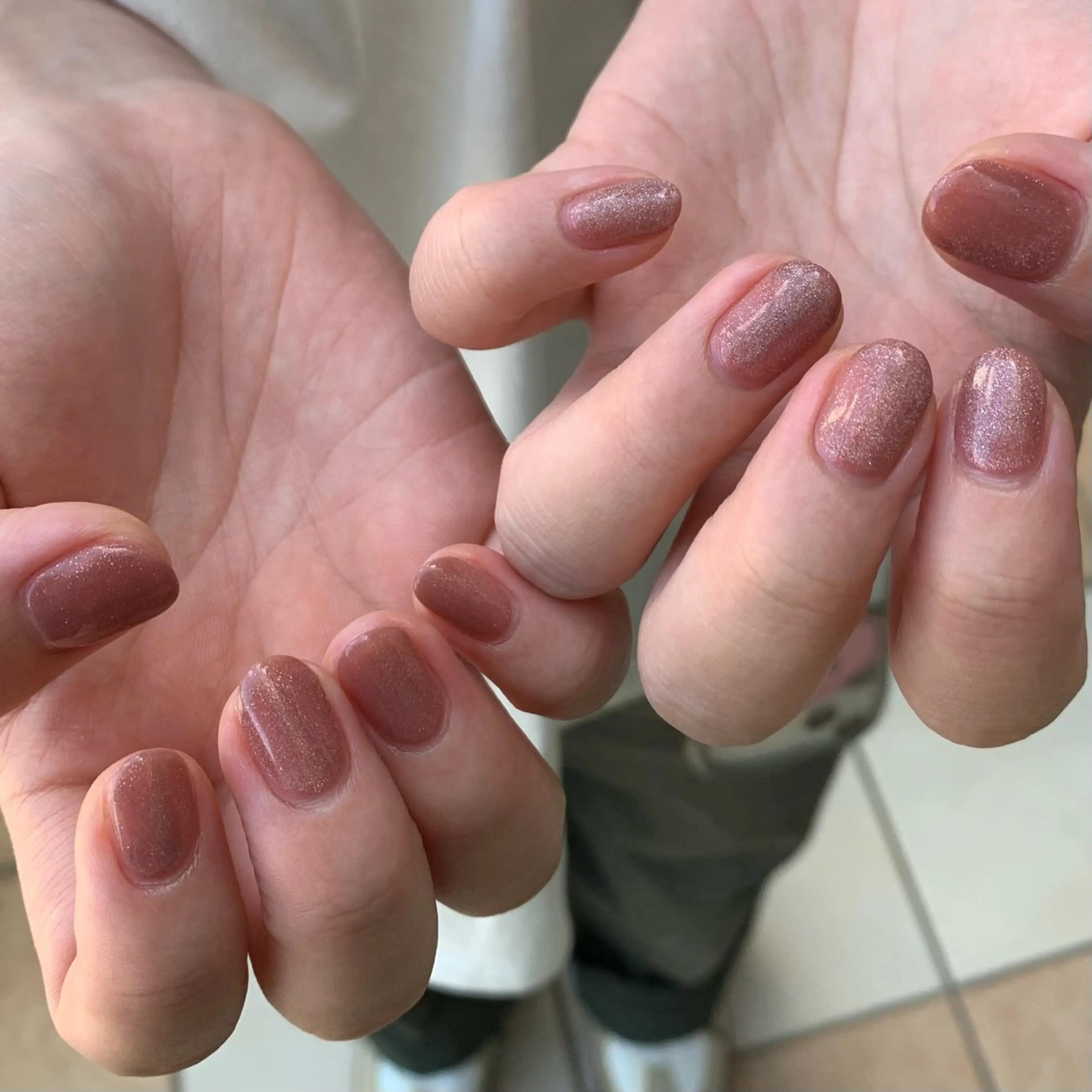 ネイル マグネットネイル マグネットワンカラー ワンカラーネイル YUKIMO🍎名駅 /ニュアンスのネイルデザイン