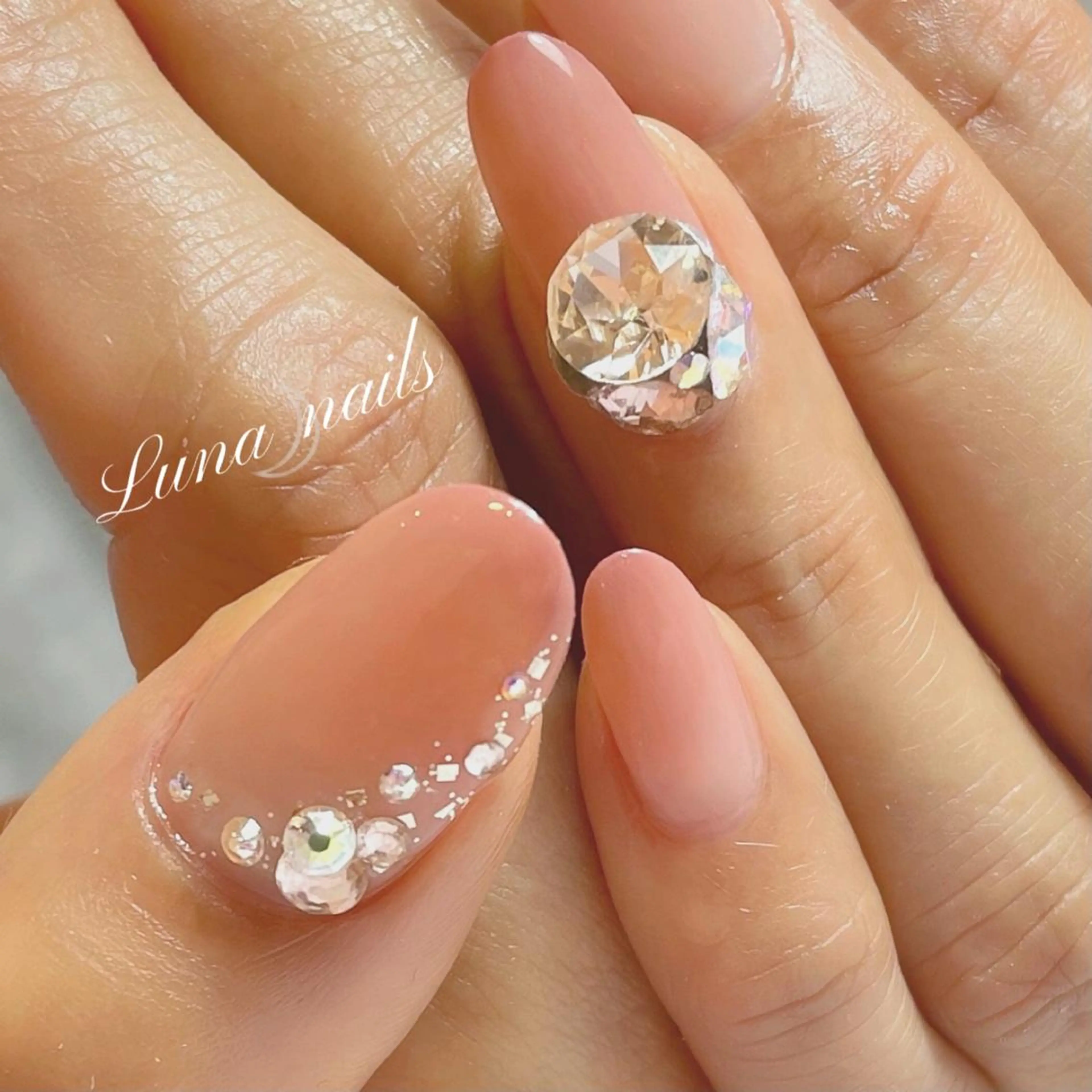 ネイル キラキラネイル yuka Luna nailsのネイルデザイン