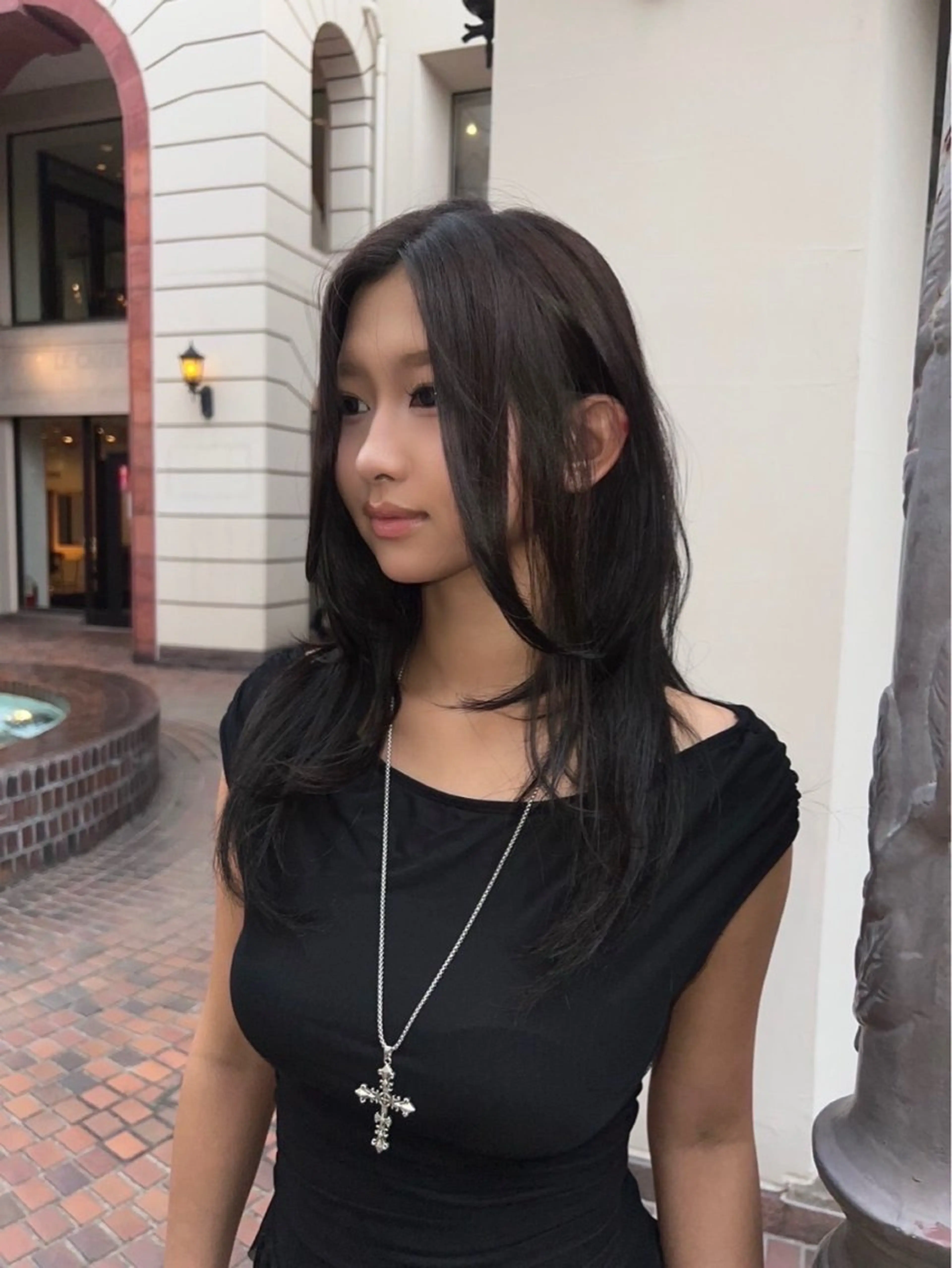 ロング カット ヘアカラー AIRA/ブリーチ ‪/透明感カラーのヘアスタイル