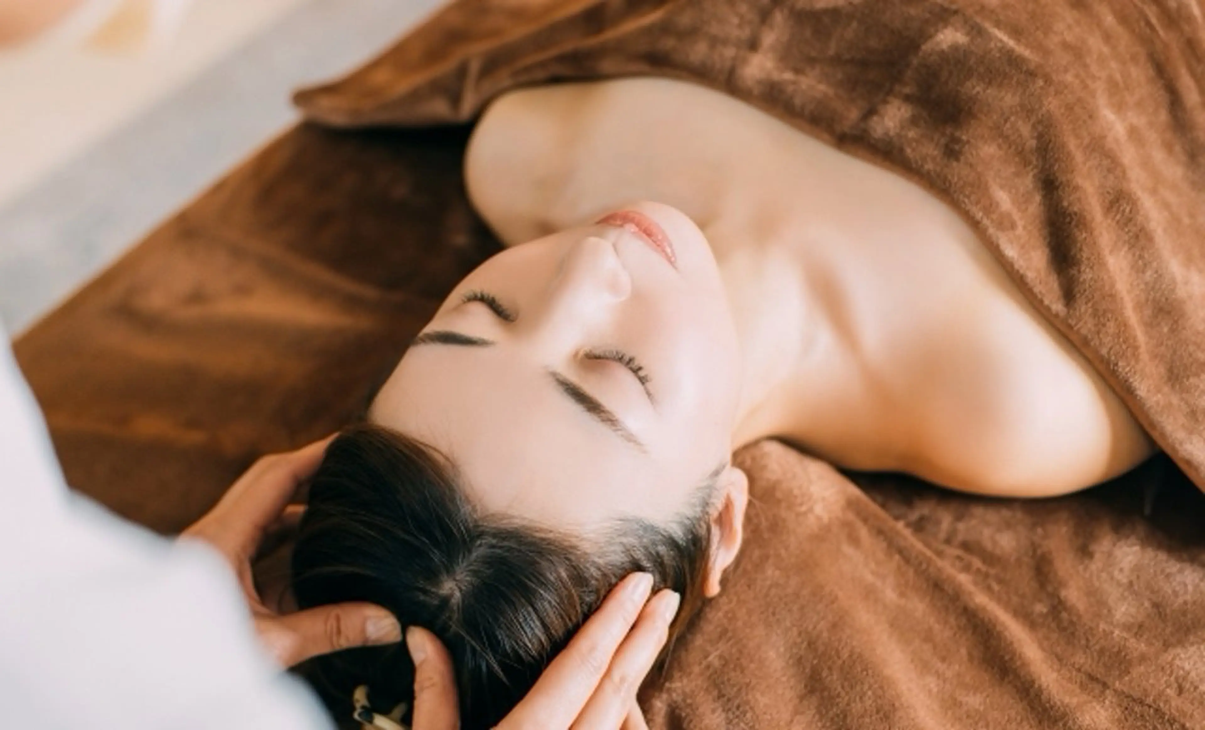 ヘッドセラピー　足湯　デコルテ付き　60分の写真