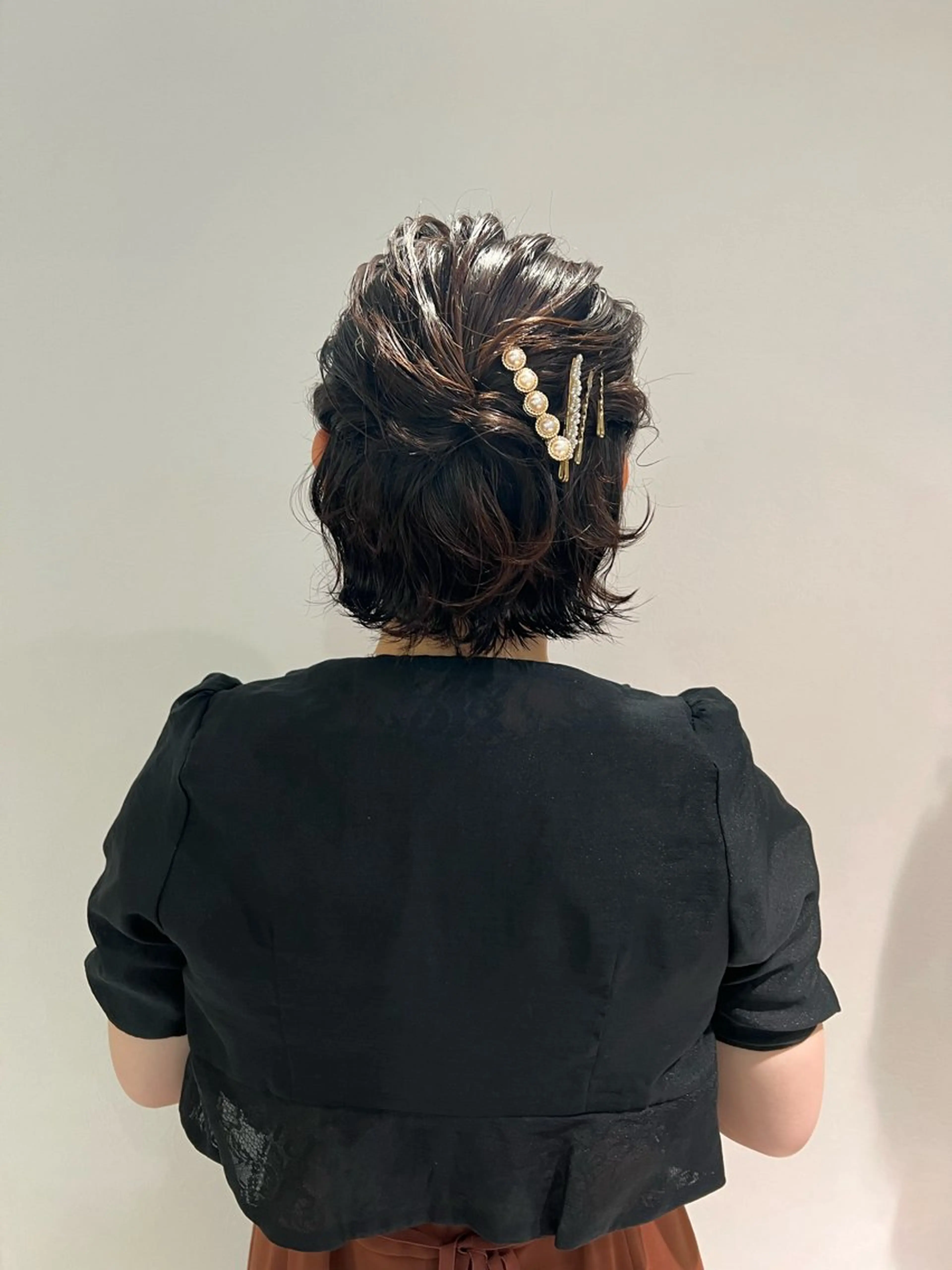 ショート カラー ヘアアレンジ ハーフアップ ボブ 「sumi」 AMIのヘアスタイル