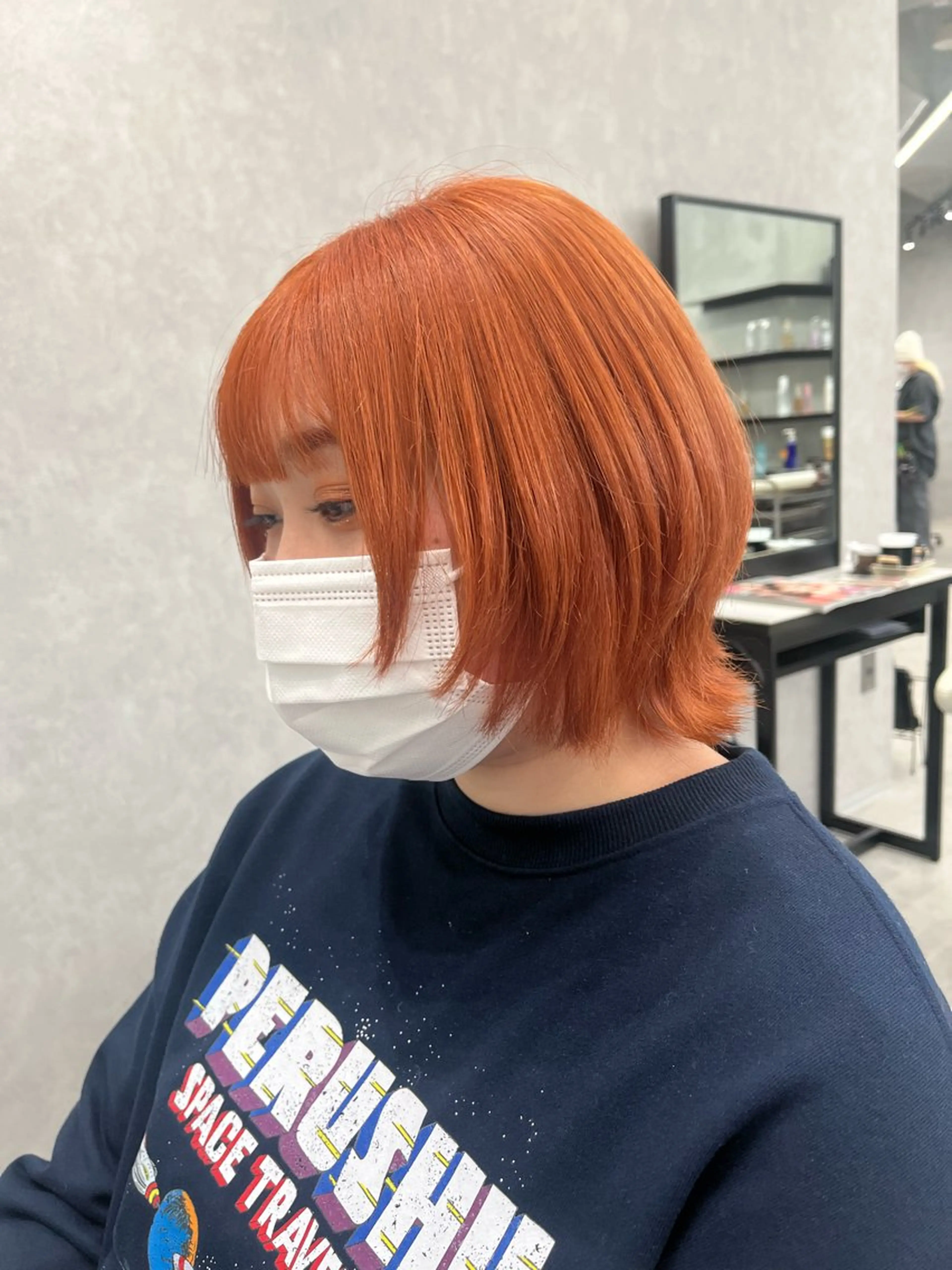カラー ブリーチ オレンジ カット ヘアカラー 中村 彩夏のヘアスタイル