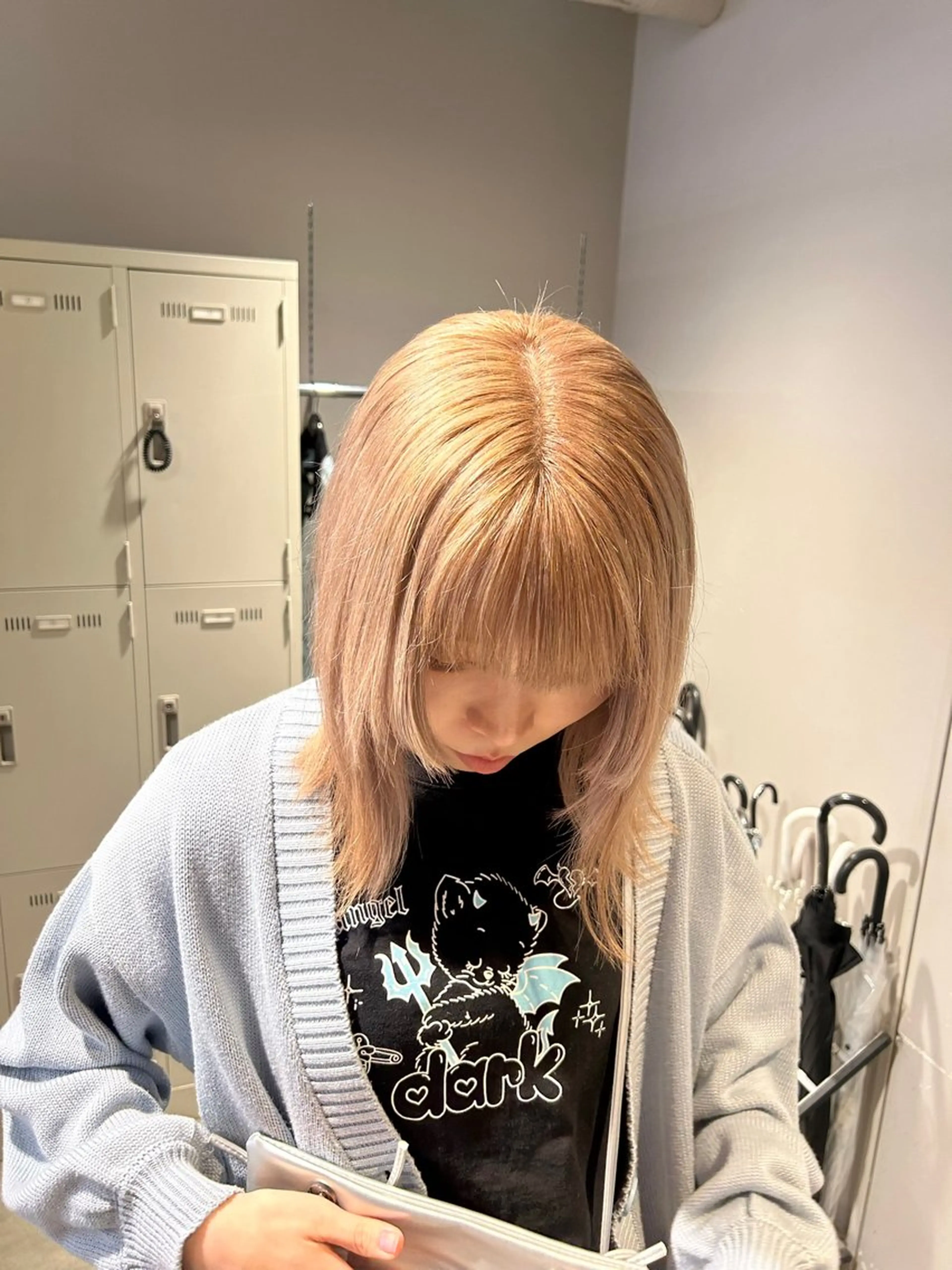 カラー ヘアカラー トリートメント 透明感ベージュ🤎 ナチュラルレイヤーのヘアスタイル