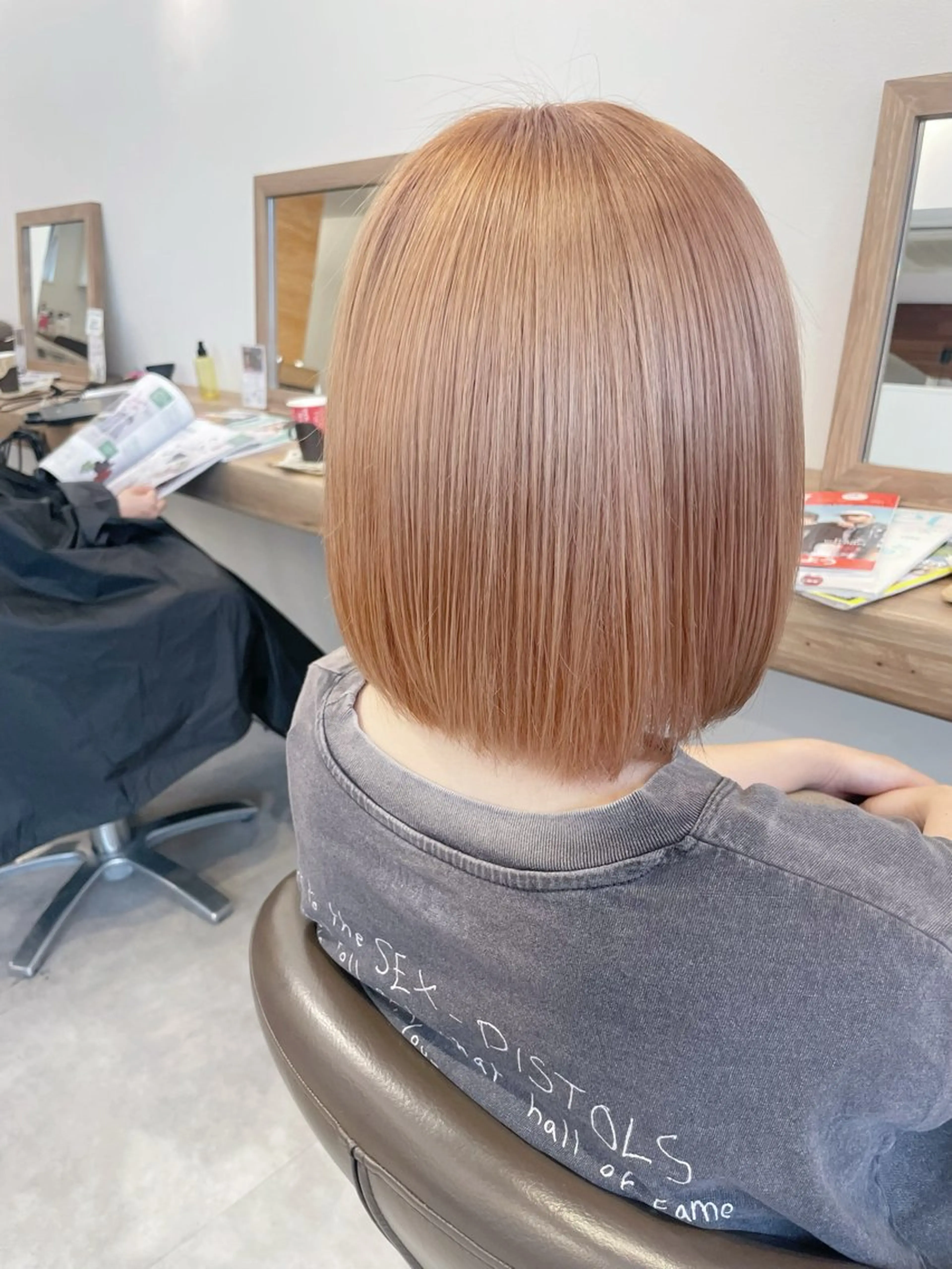 ミディアム カラー no4ナチュラル戸祭所属・山越 美裕樹のヘアスタイル