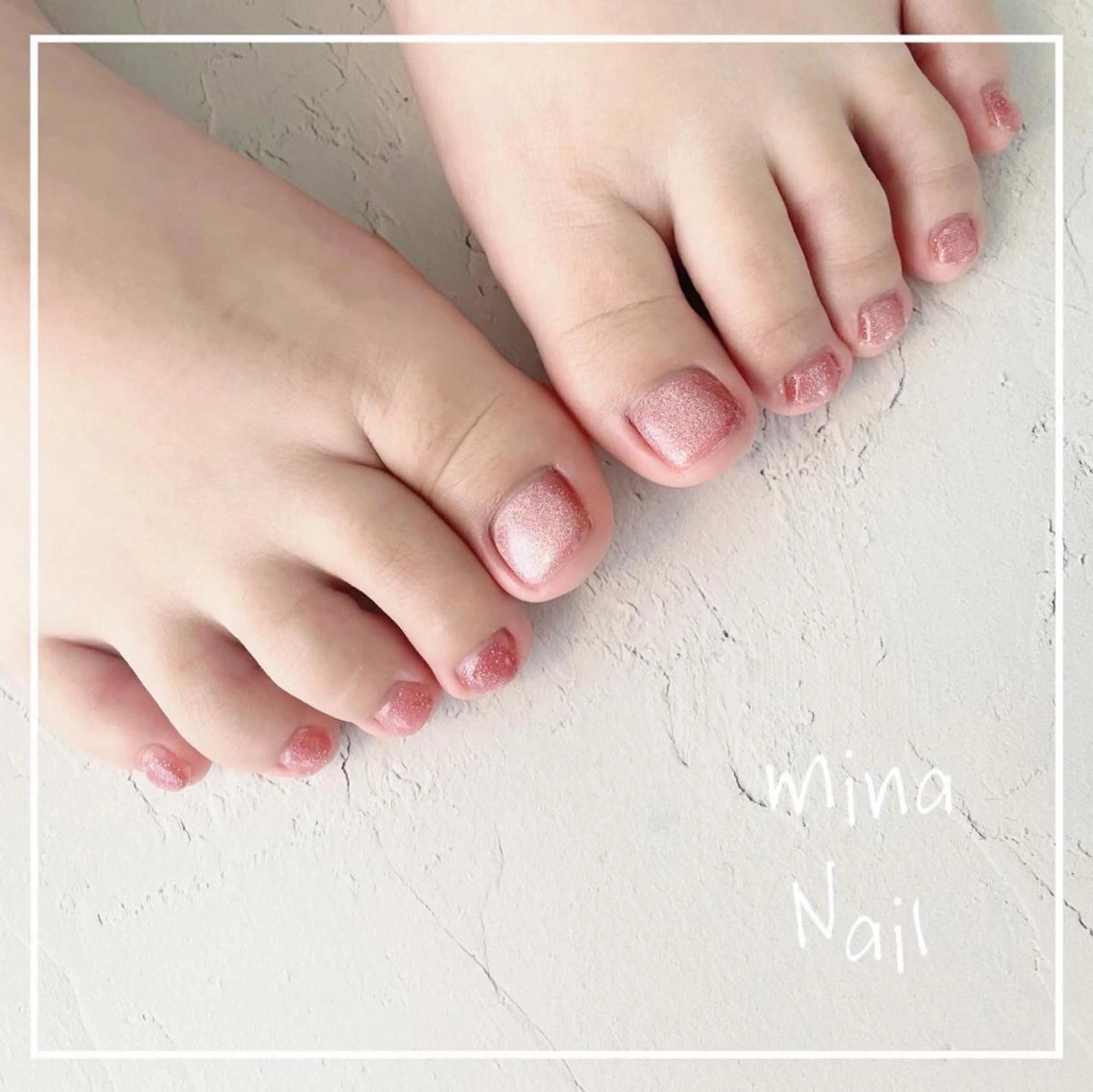 ネイル キラキラネイル マグネットネイル ピンク mina Nailのネイルデザイン