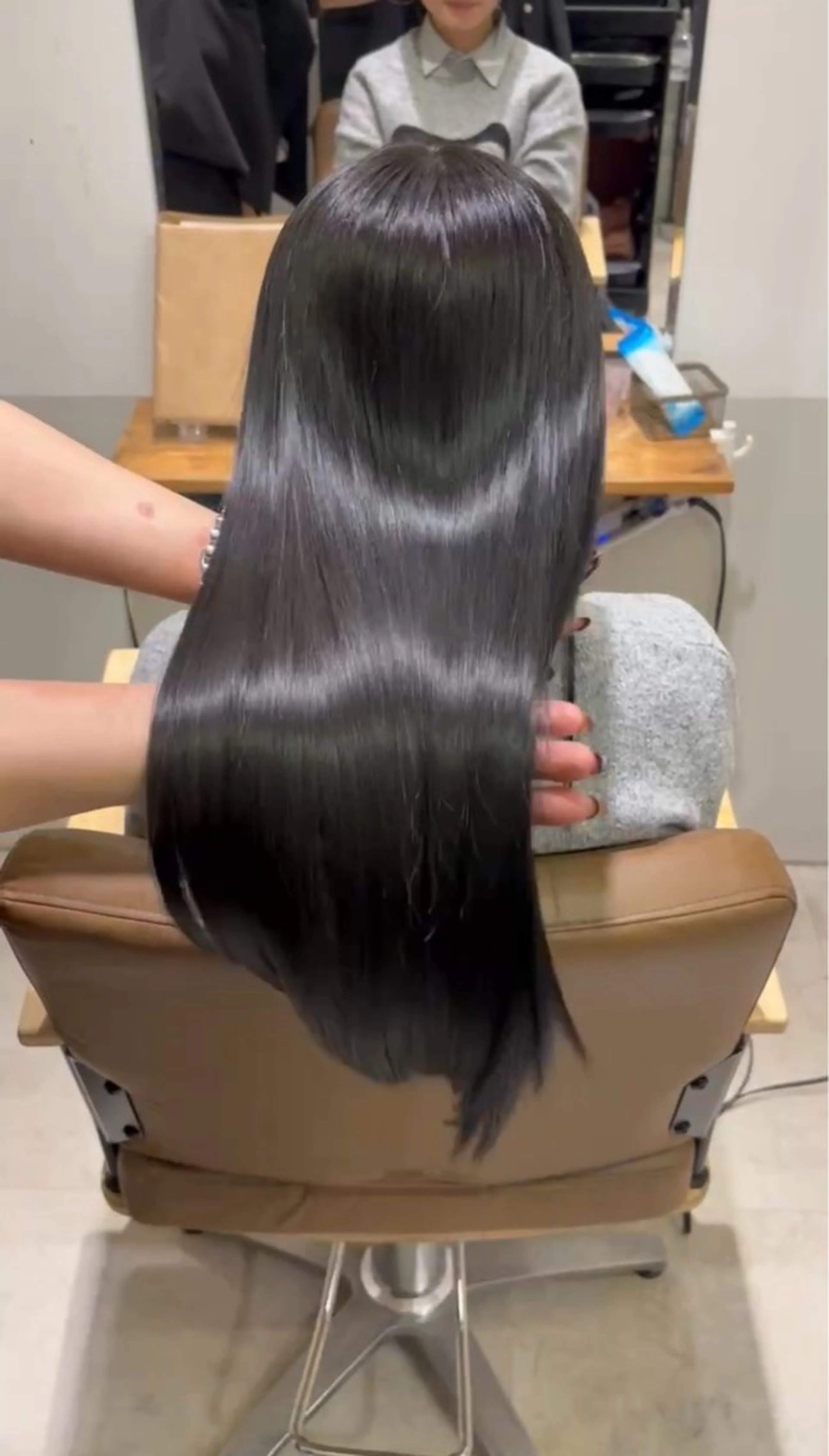 ロング 縮毛矯正 梅田 / 髪質改善 / Fukaのヘアスタイル