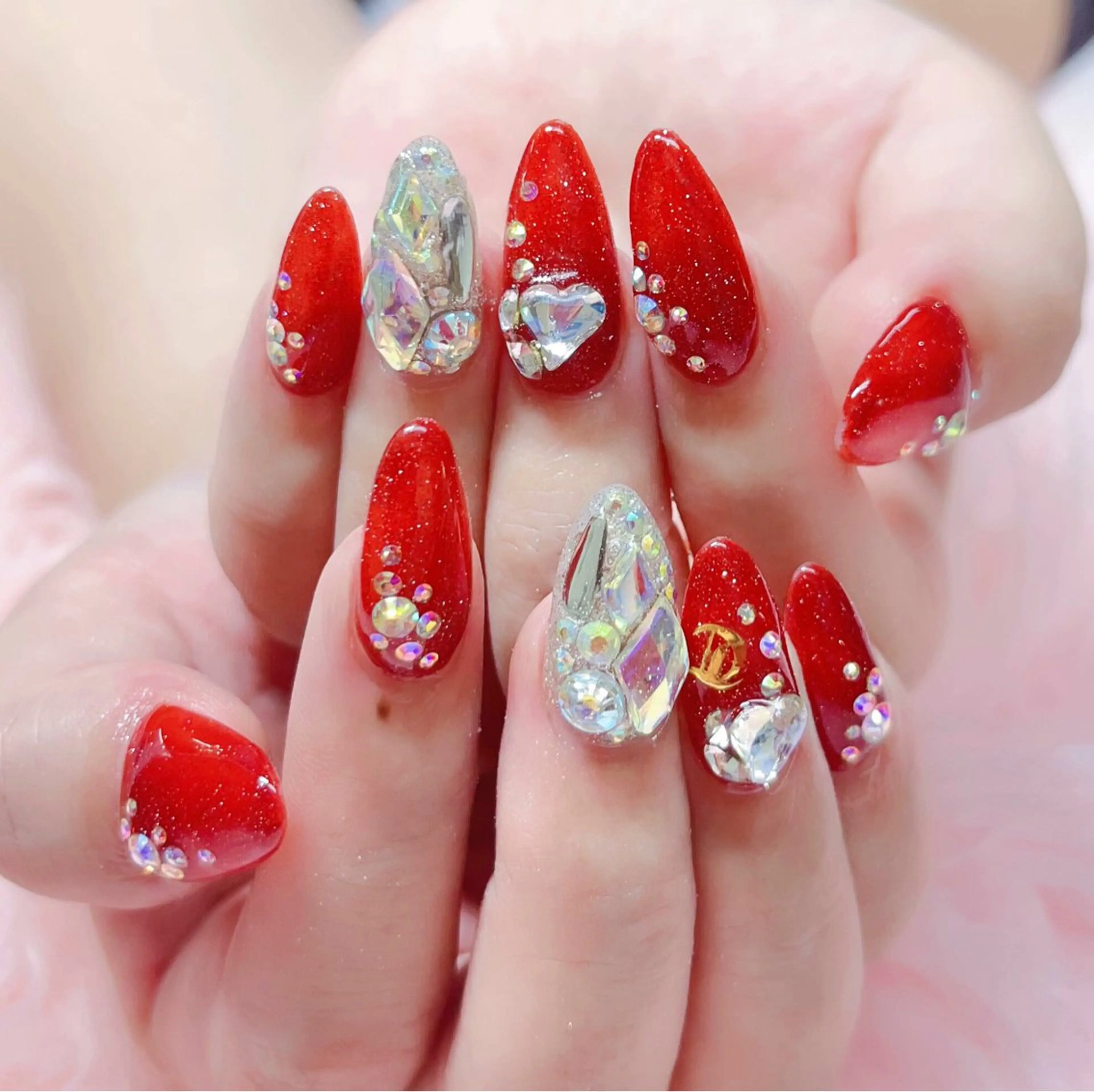 ネイル ハンドネイル MoonNail ユリ🌸のネイルデザイン