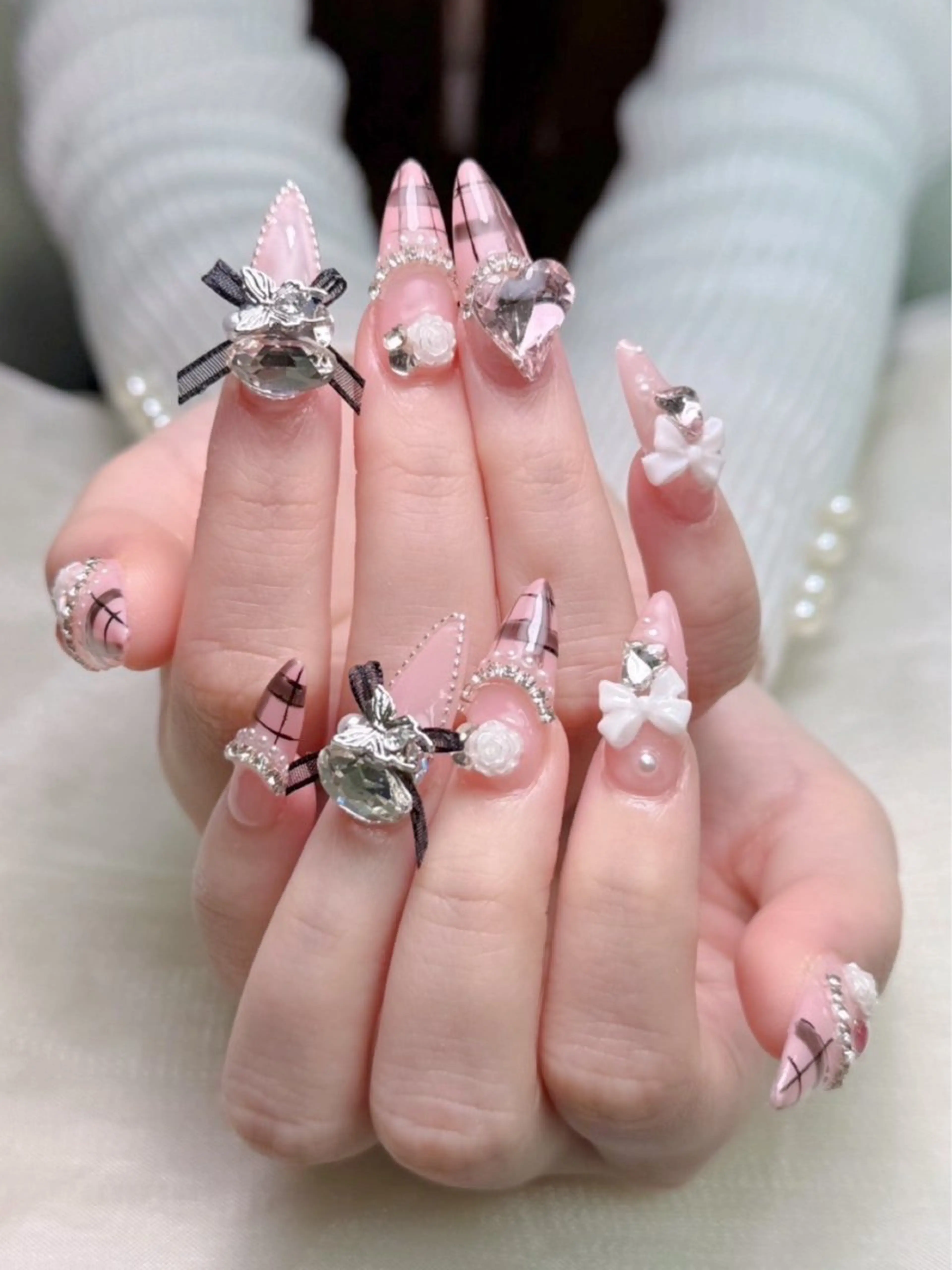 ネイル ハンドネイル lucky nail 歌舞伎町のネイルデザイン
