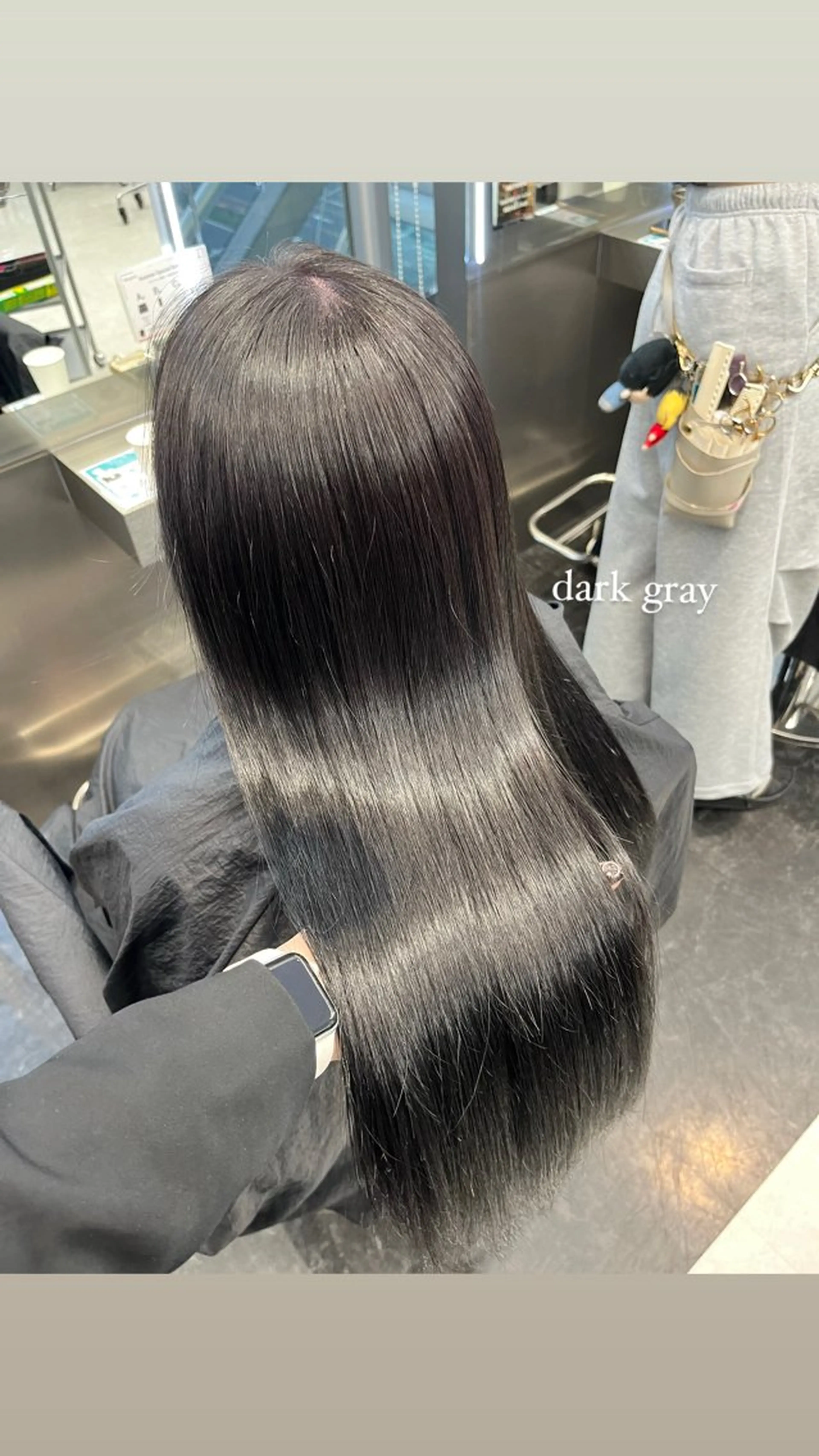 セミロング カラー ヘアアレンジ 黒髪 ブリーチ 透明感カラー ダークグレー ハイトーン/透明感 髪質改善/rinaのヘアスタイル