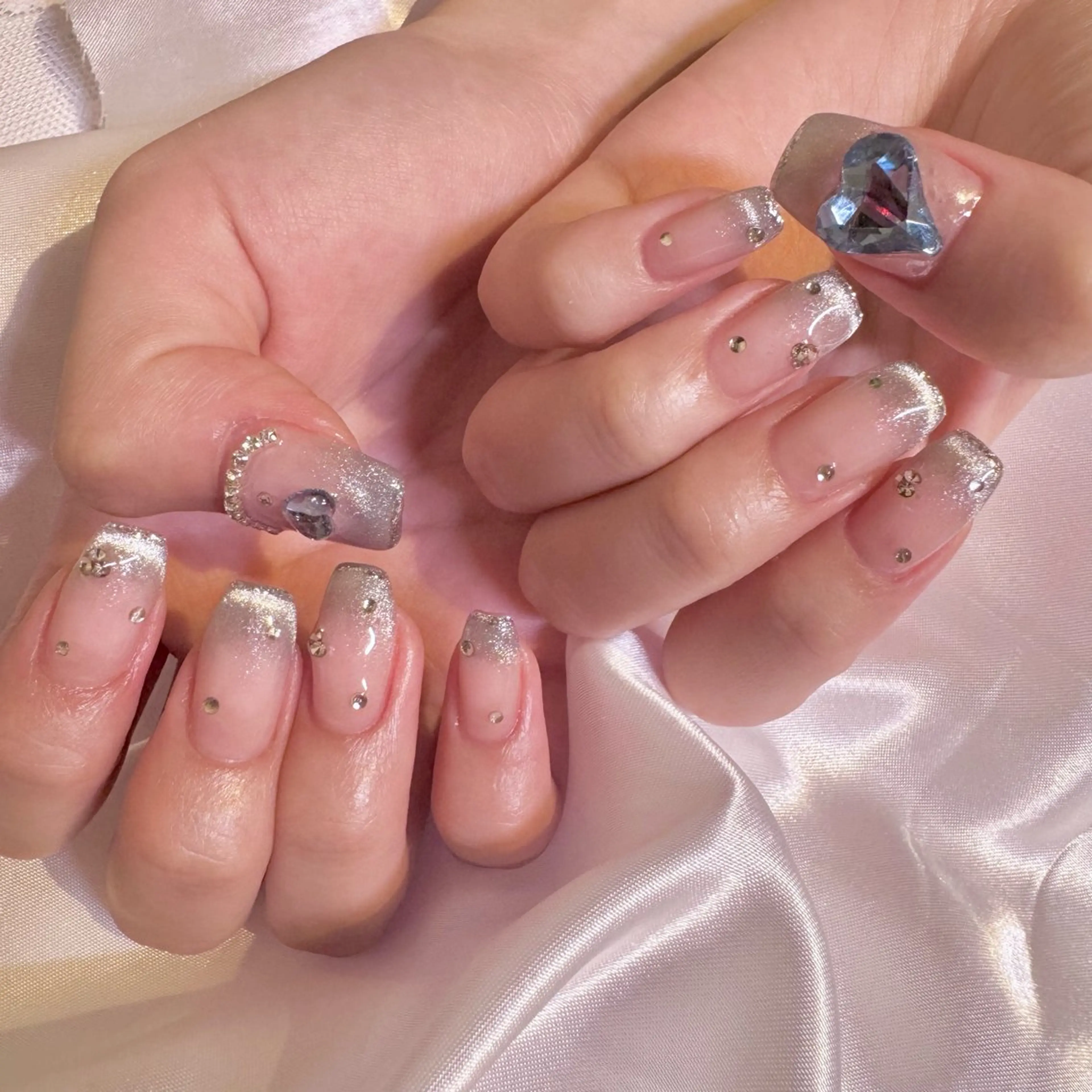 ネイル ワンホンネイル ハンドネイル nail salon e'mu💐のネイルデザイン