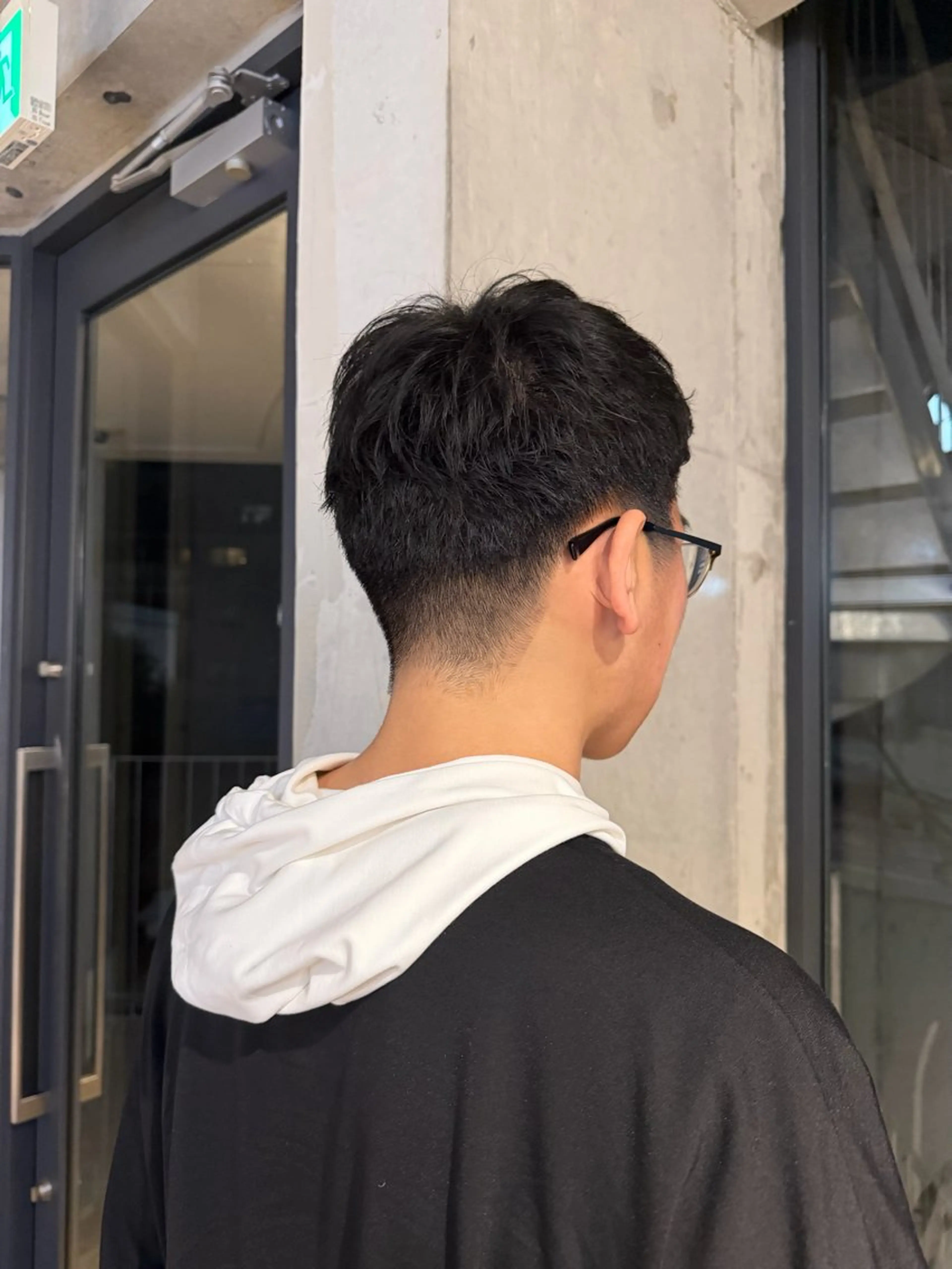 ショート カラー パーマ メンズ 刈り上げ 👒oikawa kaede🍃のヘアスタイル